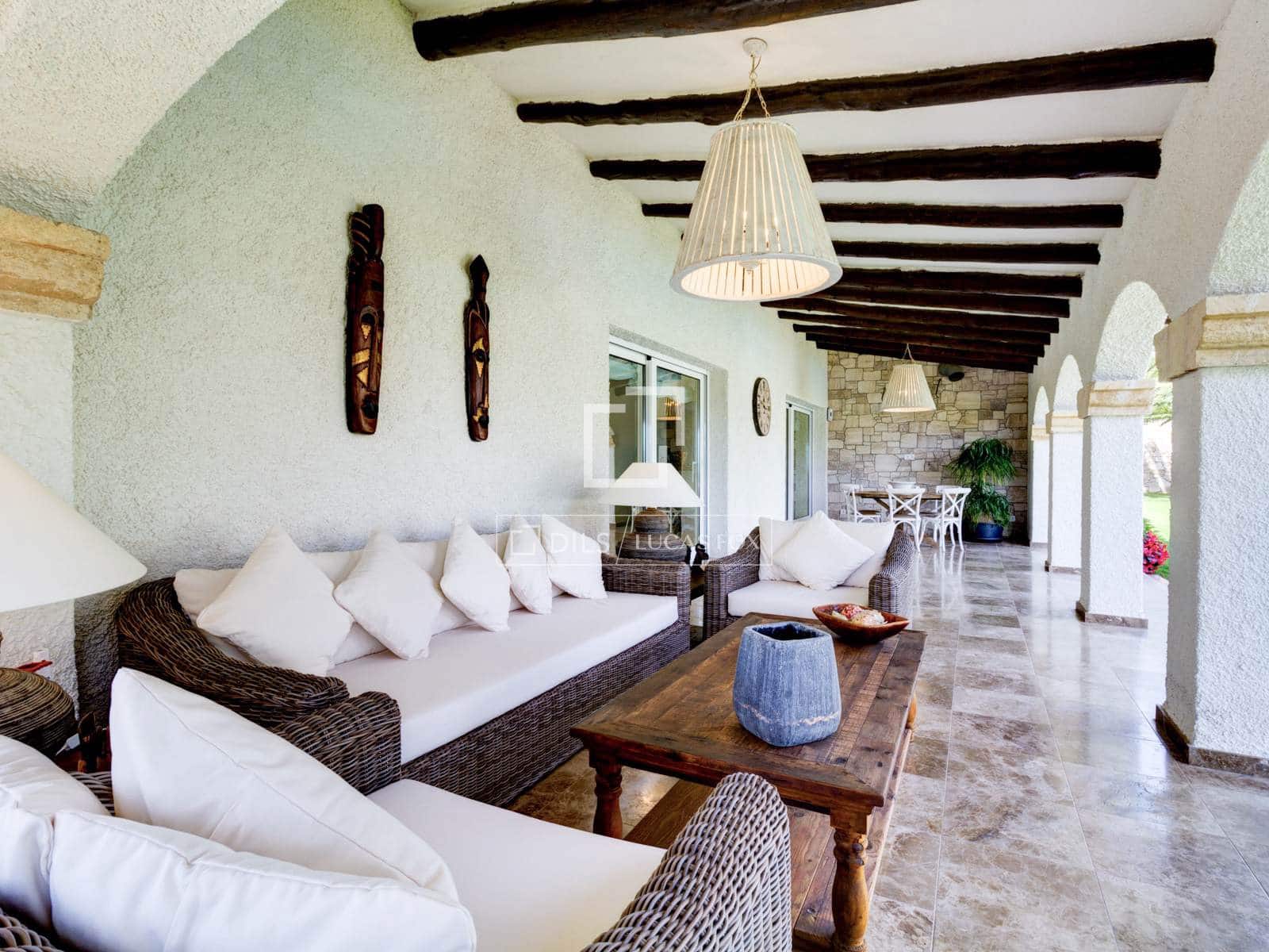 5 bedroom Villa for sale in Roda de Bara with pool garage - € 2,600,000 (Ref: 6380198)