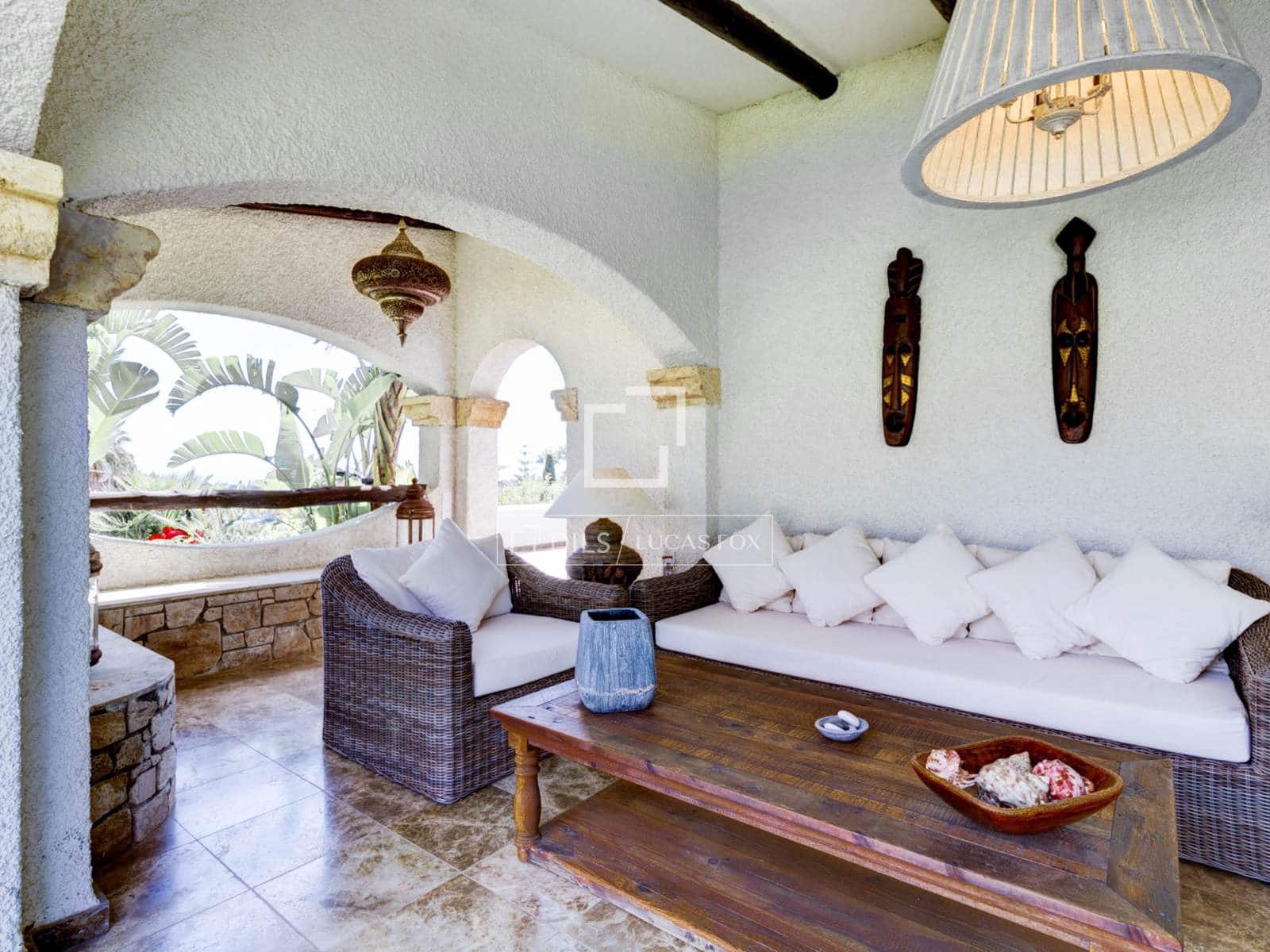 5 bedroom Villa for sale in Roda de Bara with pool garage - € 2,600,000 (Ref: 6380198)