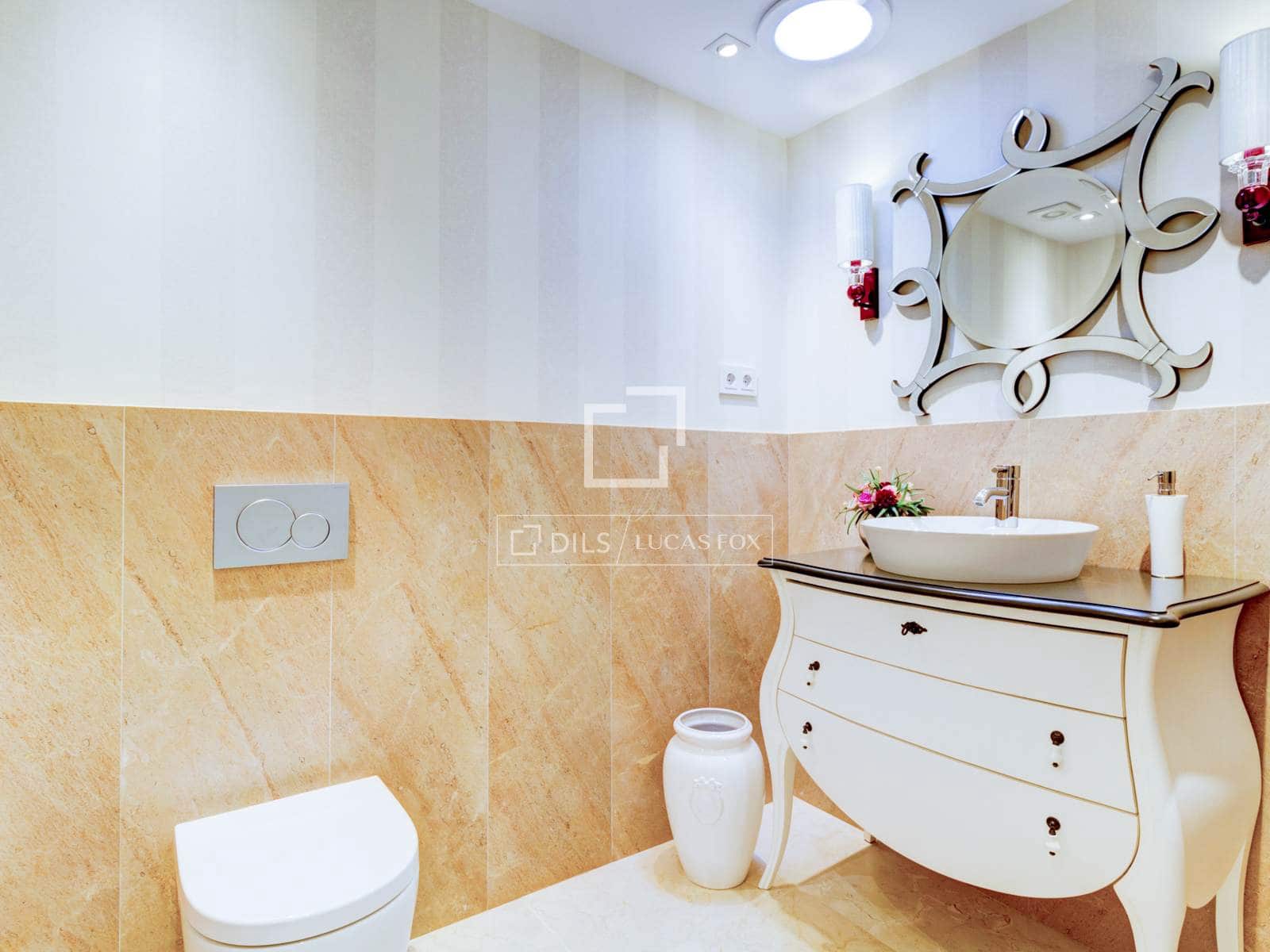 5 bedroom Villa for sale in Roda de Bara with pool garage - € 2,600,000 (Ref: 6380198)