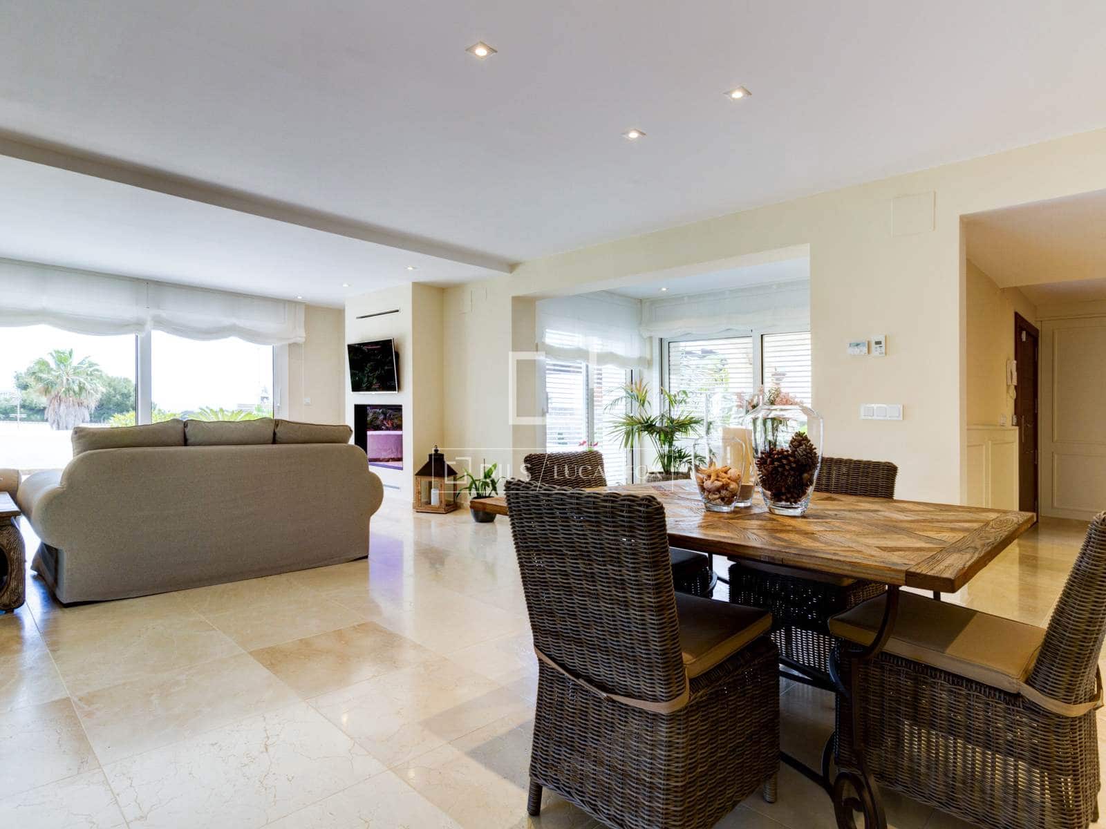 5 bedroom Villa for sale in Roda de Bara with pool garage - € 2,600,000 (Ref: 6380198)