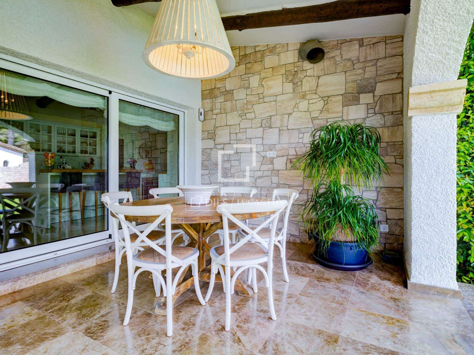 5 bedroom Villa for sale in Roda de Bara with pool garage - € 2,600,000 (Ref: 6380198)