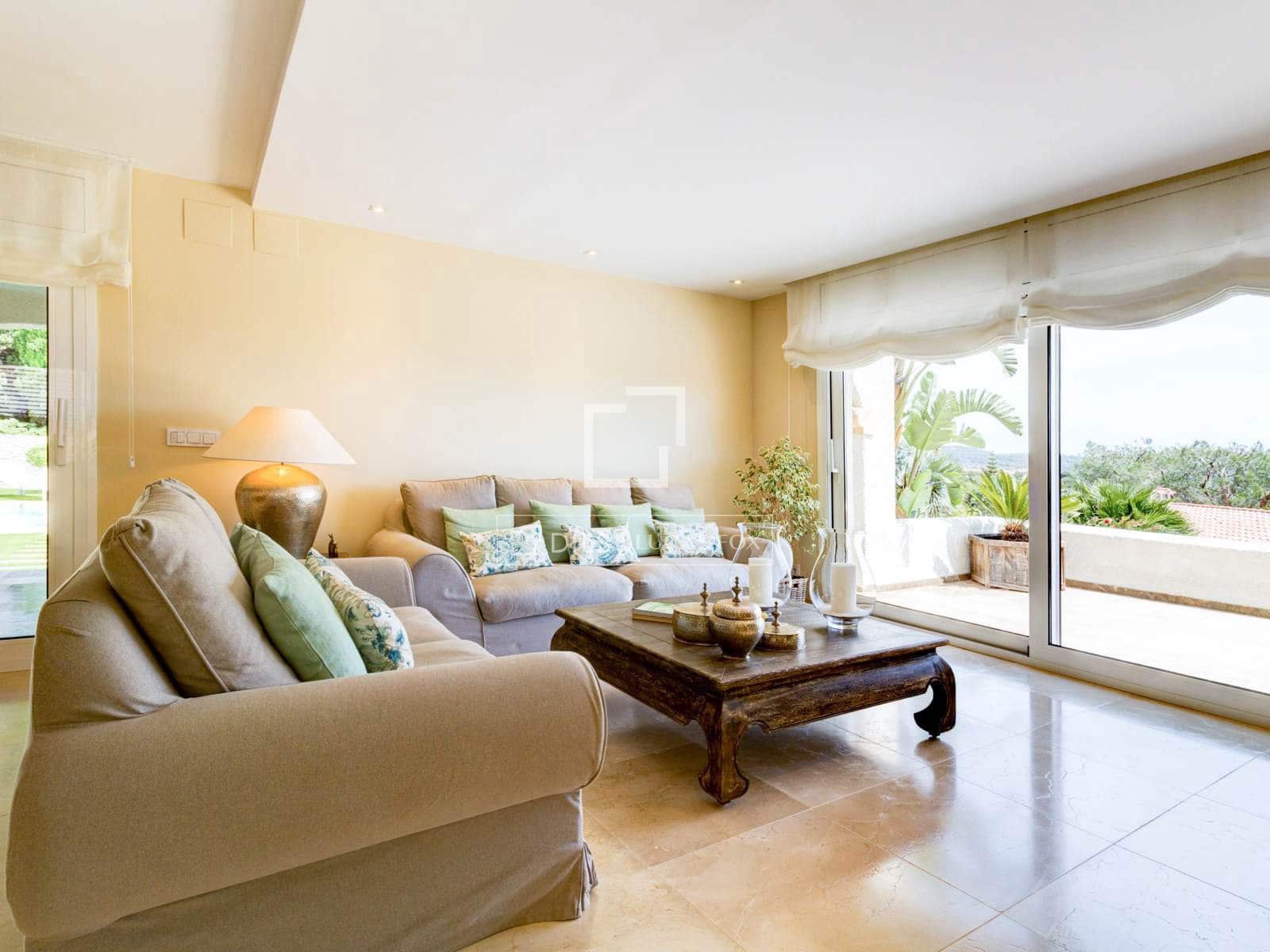 5 bedroom Villa for sale in Roda de Bara with pool garage - € 2,600,000 (Ref: 6380198)