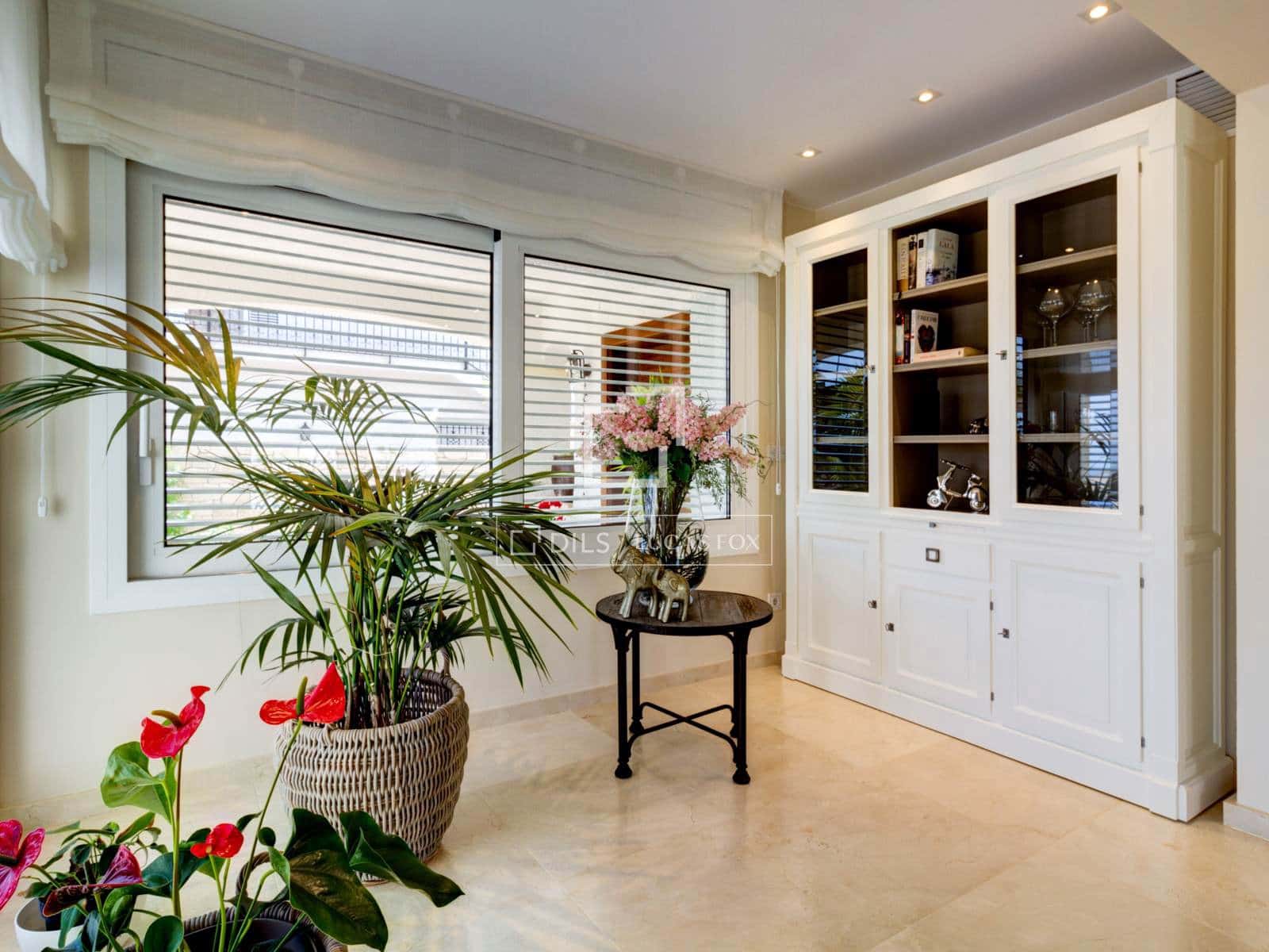 5 bedroom Villa for sale in Roda de Bara with pool garage - € 2,600,000 (Ref: 6380198)