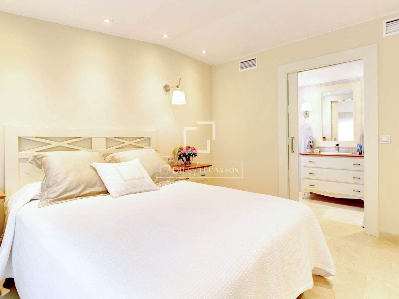 5 bedroom Villa for sale in Roda de Bara with pool garage - € 2,600,000 (Ref: 6380198)