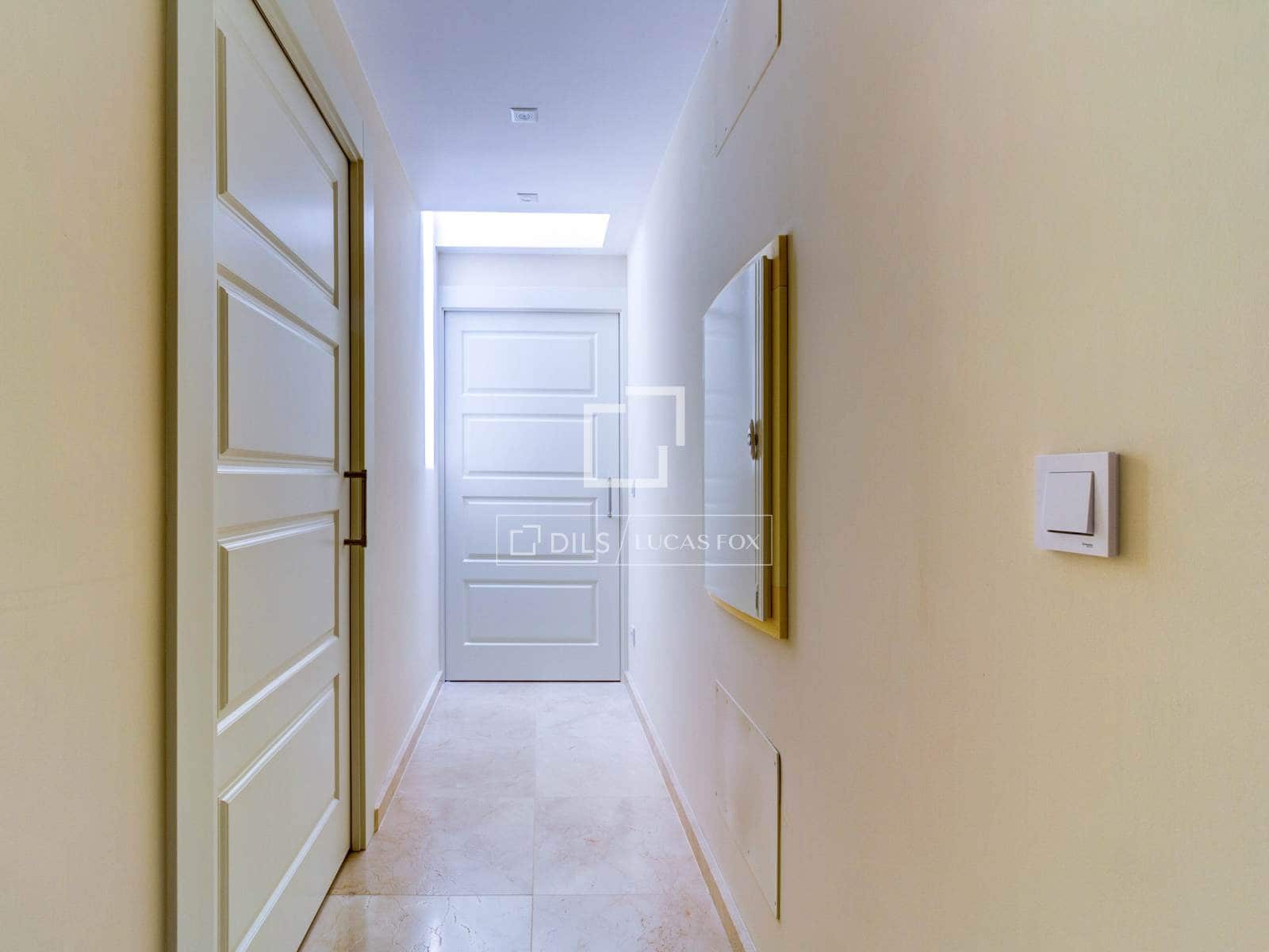 5 bedroom Villa for sale in Roda de Bara with pool garage - € 2,600,000 (Ref: 6380198)