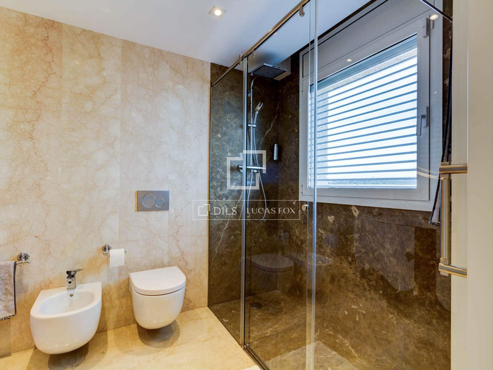 5 bedroom Villa for sale in Roda de Bara with pool garage - € 2,600,000 (Ref: 6380198)