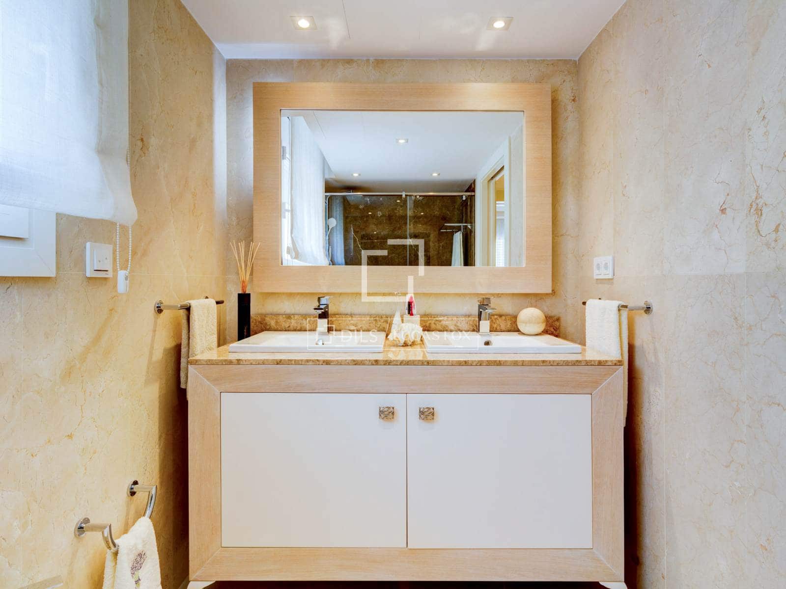 5 bedroom Villa for sale in Roda de Bara with pool garage - € 2,600,000 (Ref: 6380198)