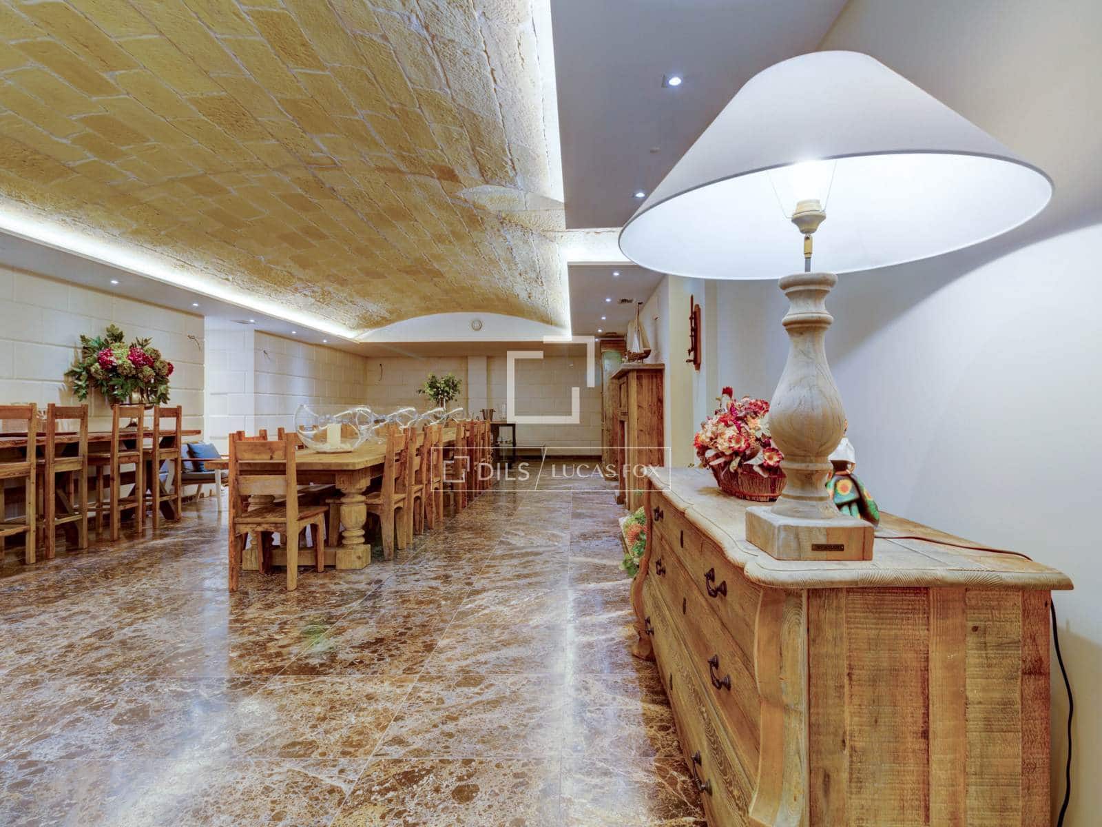 5 bedroom Villa for sale in Roda de Bara with pool garage - € 2,600,000 (Ref: 6380198)