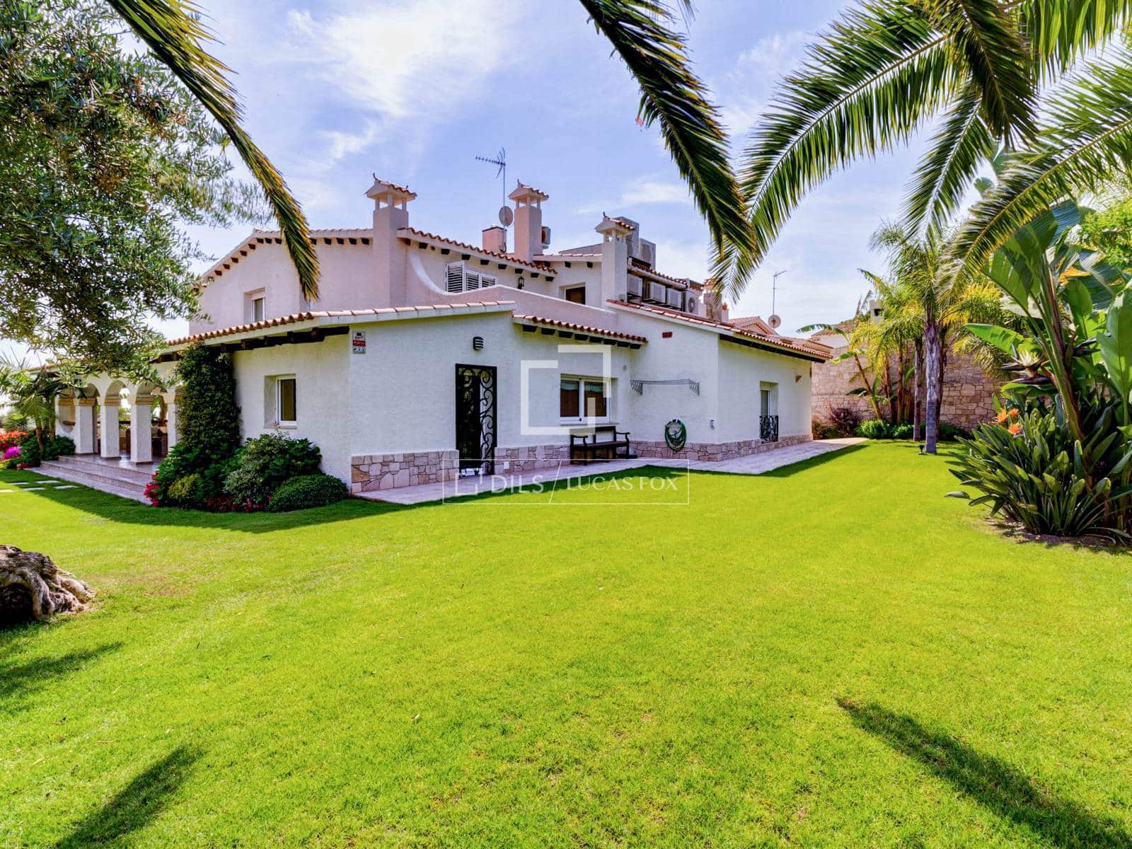 5 bedroom Villa for sale in Roda de Bara with pool garage - € 2,600,000 (Ref: 6380198)