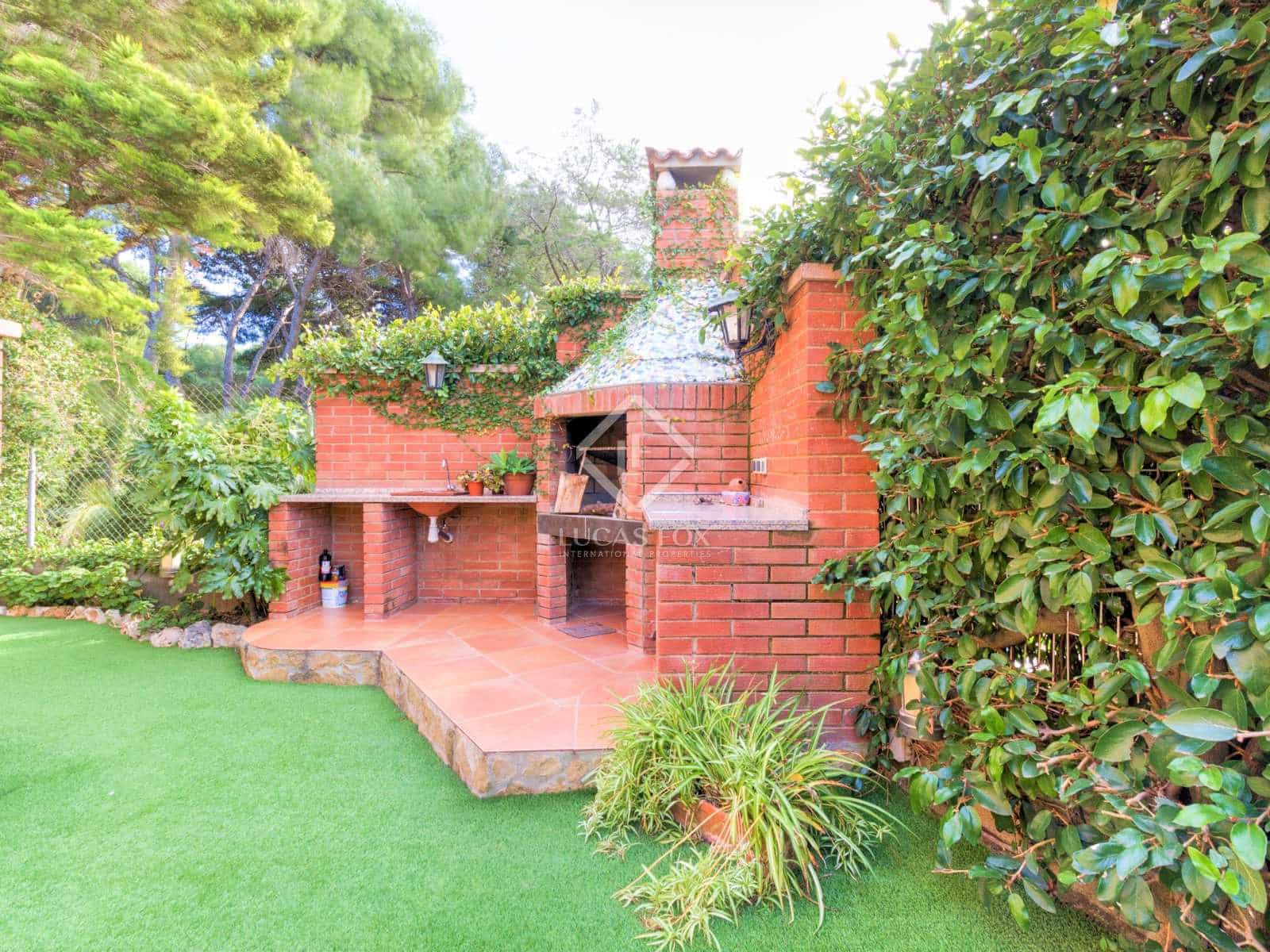 6 soveværelse Villa til salg i Tarragona by med swimmingpool garage - € 1.080.000 (Ref: 6380205)