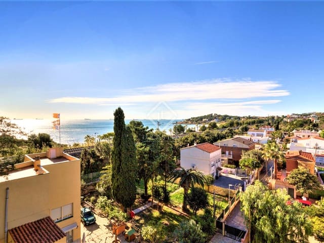 6 bedroom Villa for sale in Tarragona city with pool garage - € 1,080,000 (Ref: 6380205)