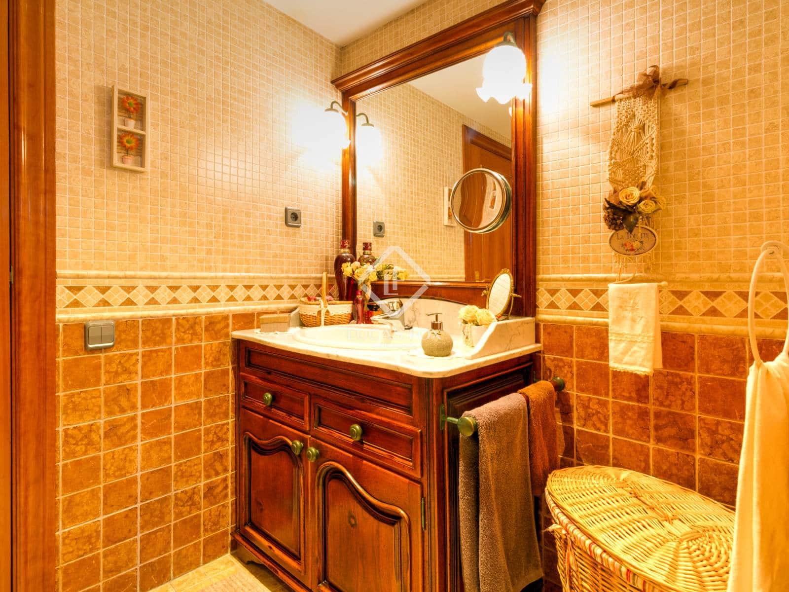 6 soveværelse Villa til salg i Tarragona by med swimmingpool garage - € 1.080.000 (Ref: 6380205)