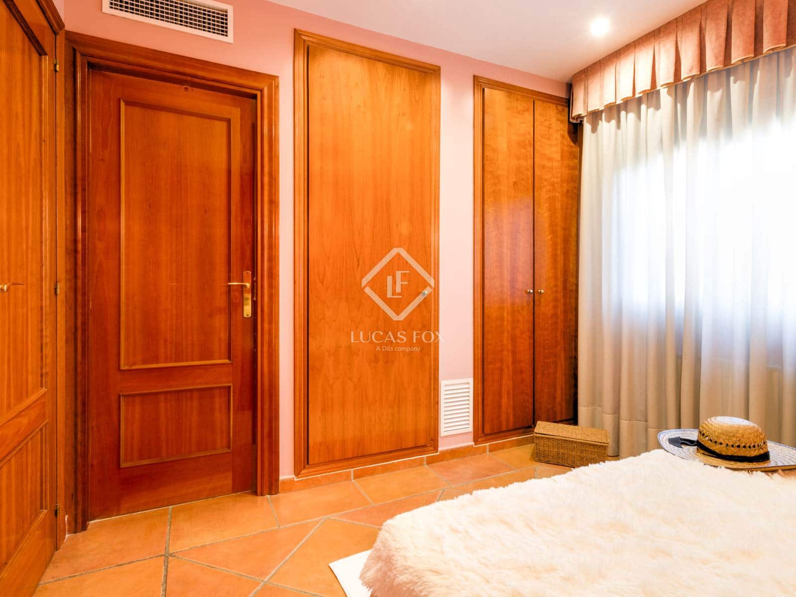 6 soveværelse Villa til salg i Tarragona by med swimmingpool garage - € 1.080.000 (Ref: 6380205)