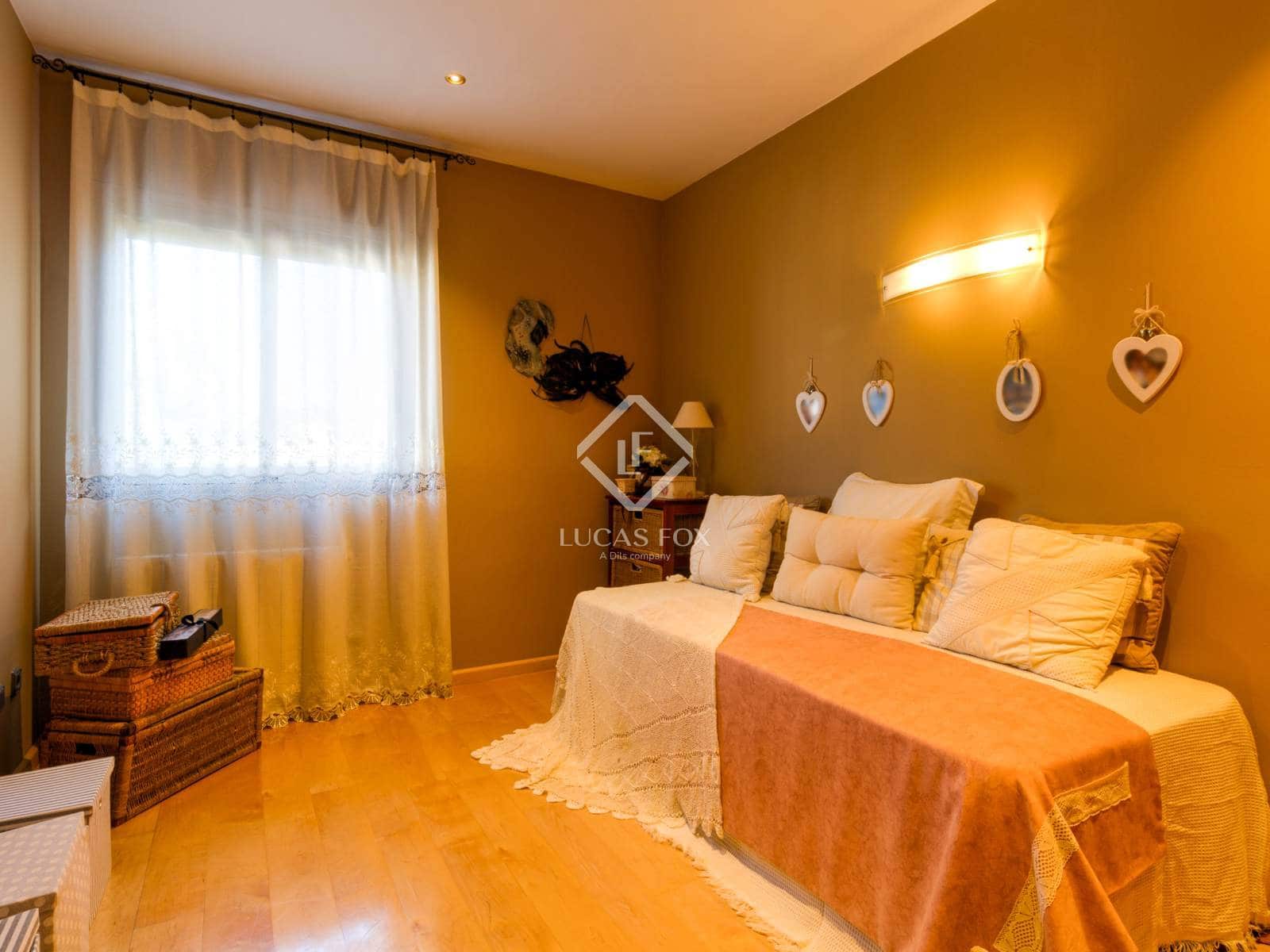 6 soveværelse Villa til salg i Tarragona by med swimmingpool garage - € 1.080.000 (Ref: 6380205)