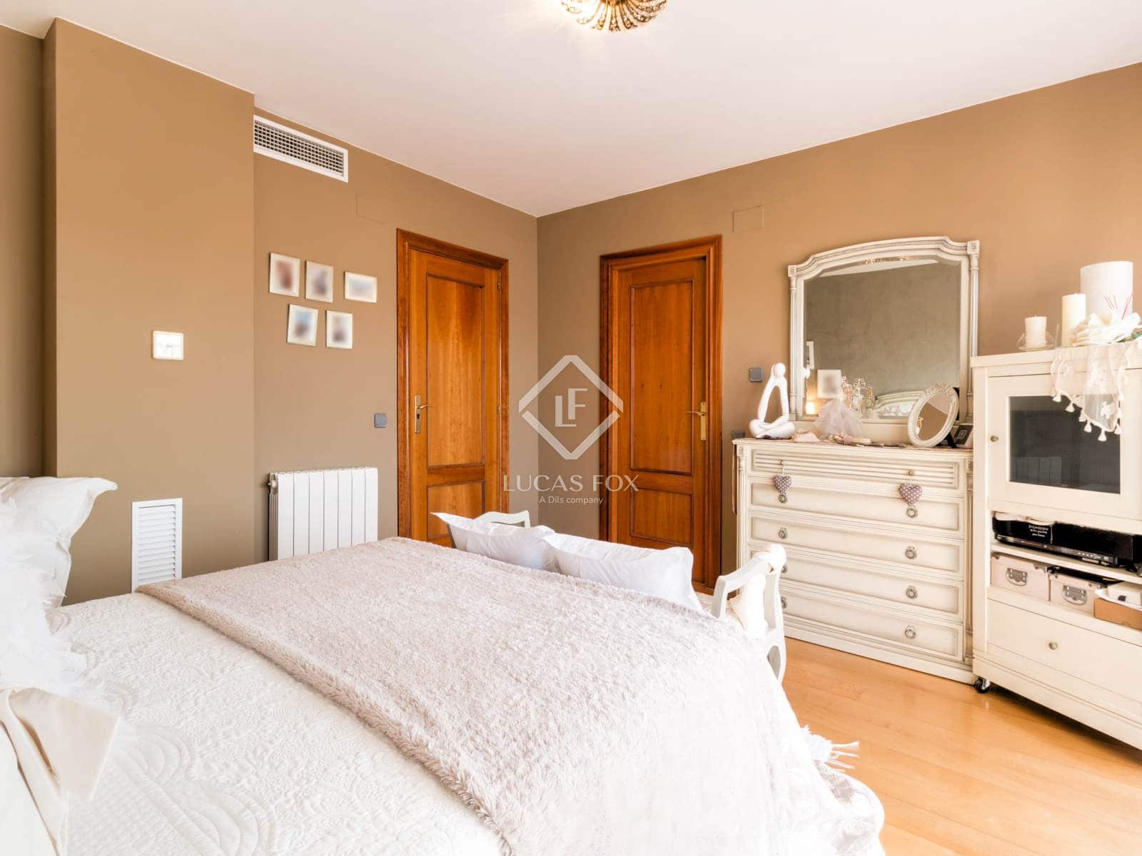 6 soveværelse Villa til salg i Tarragona by med swimmingpool garage - € 1.080.000 (Ref: 6380205)