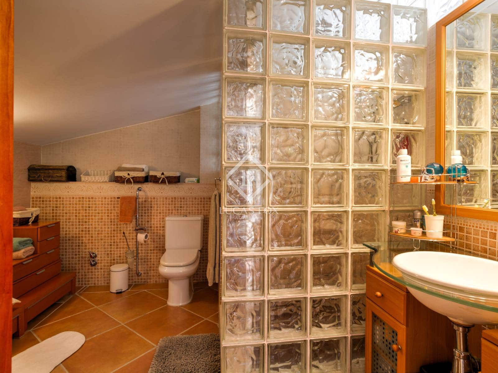 6 soveværelse Villa til salg i Tarragona by med swimmingpool garage - € 1.080.000 (Ref: 6380205)