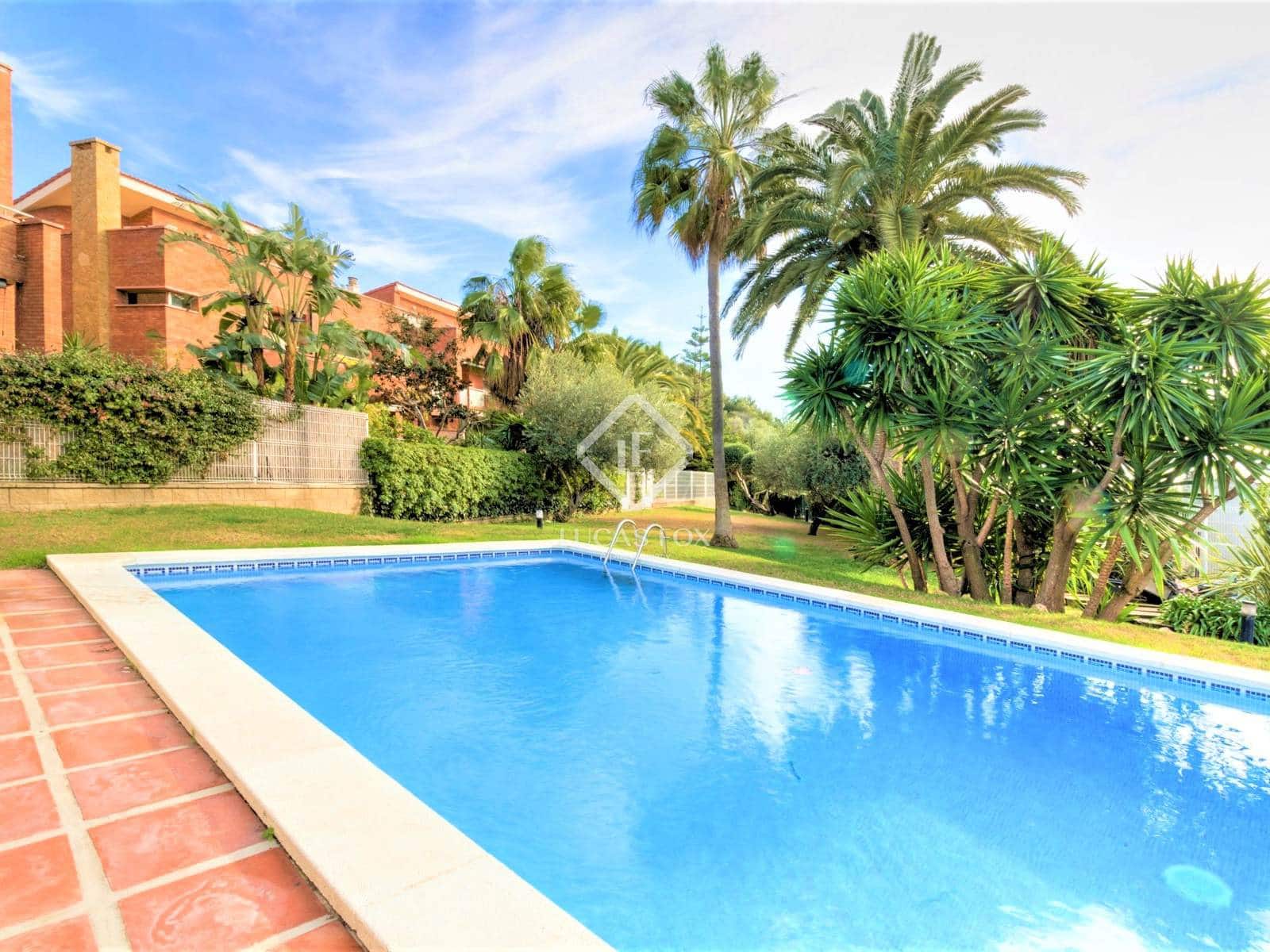 6 soveværelse Villa til salg i Tarragona by med swimmingpool garage - € 1.080.000 (Ref: 6380205)