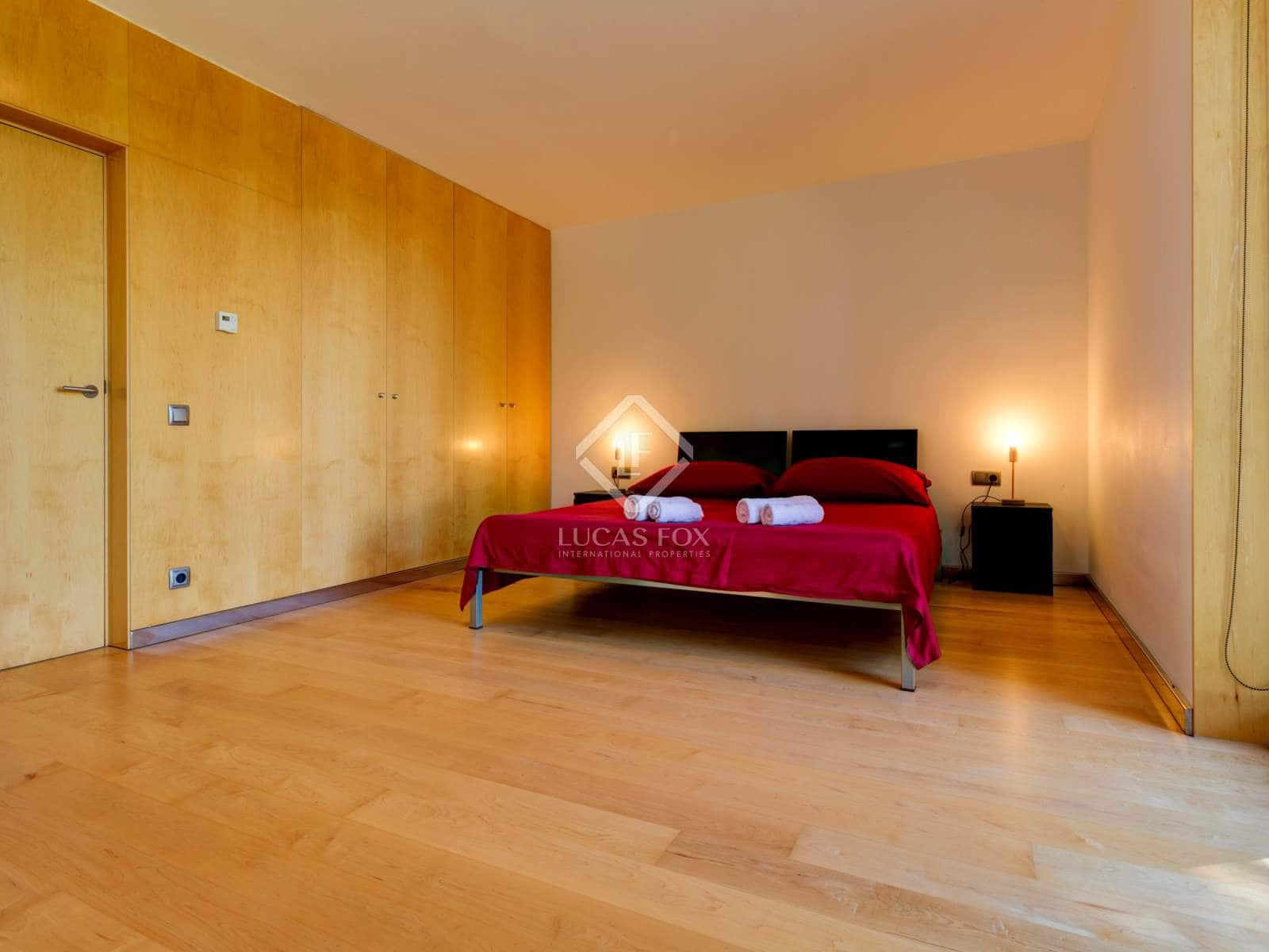 4 bedroom Villa for sale in Salou with pool - € 1,950,000 (Ref: 6380207)