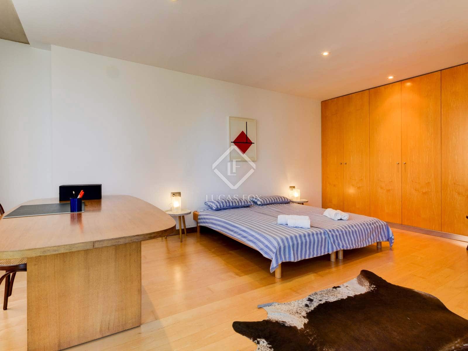 4 bedroom Villa for sale in Salou with pool - € 1,950,000 (Ref: 6380207)