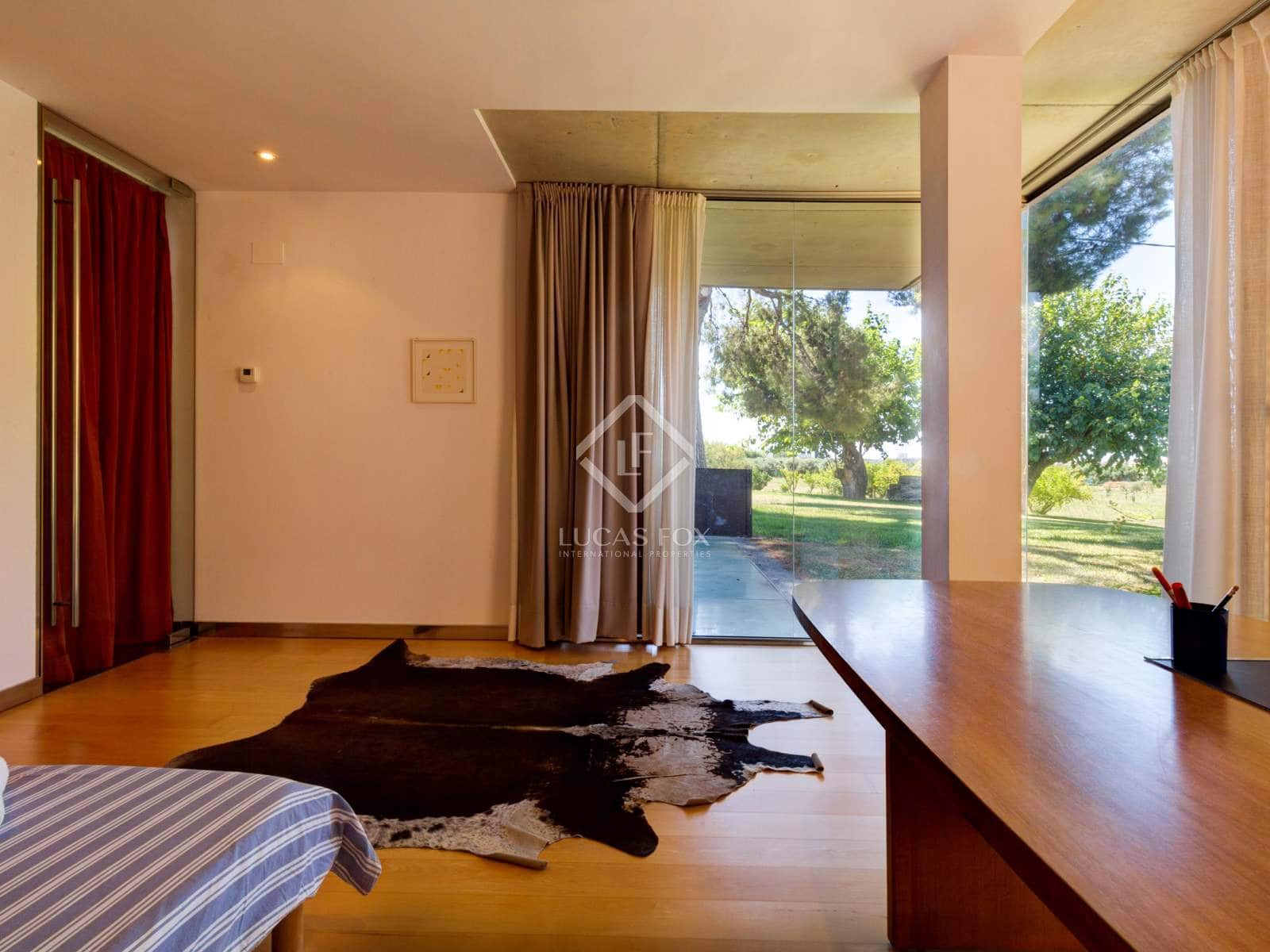 4 bedroom Villa for sale in Salou with pool - € 1,950,000 (Ref: 6380207)