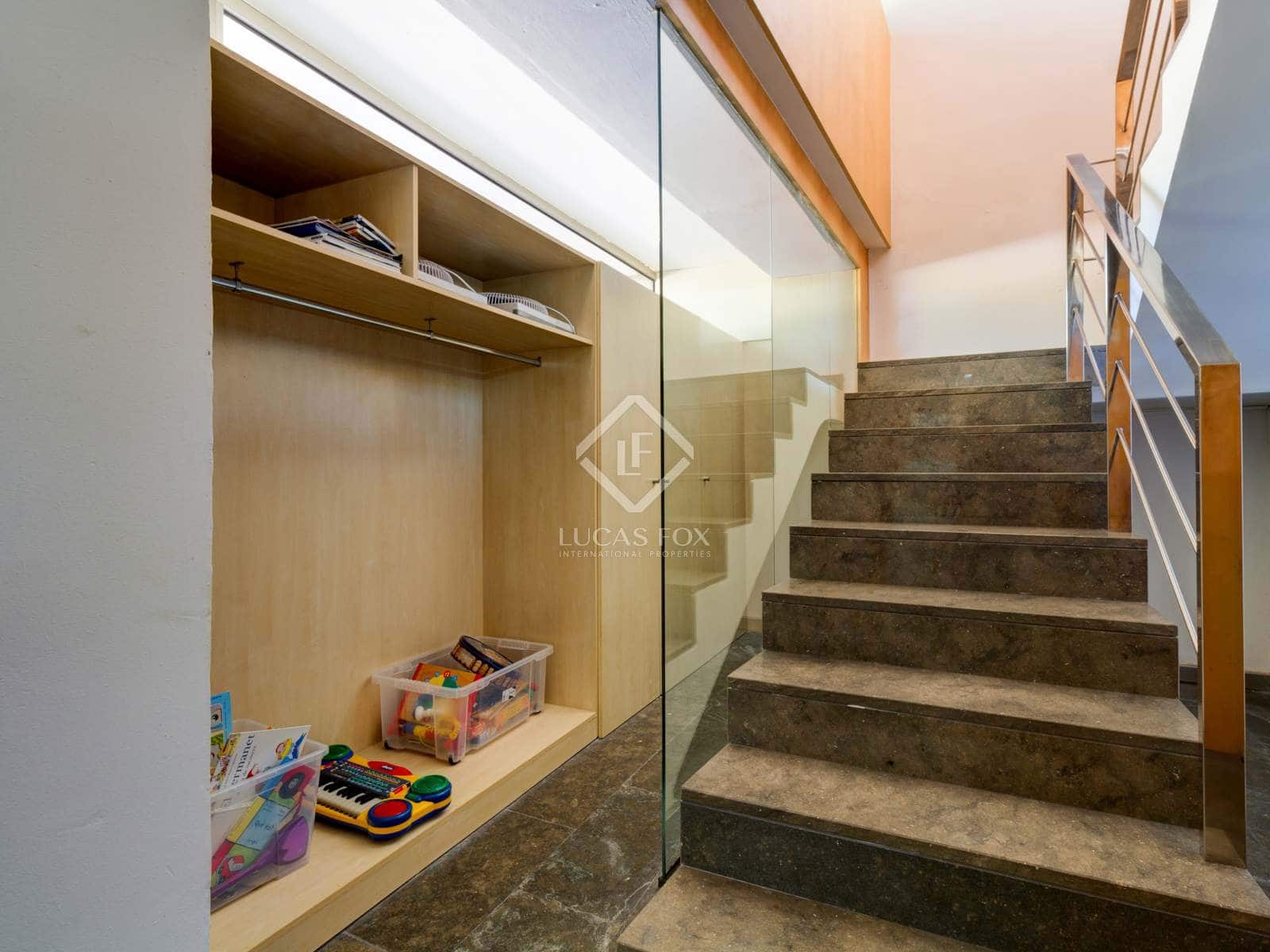 4 bedroom Villa for sale in Salou with pool - € 1,950,000 (Ref: 6380207)