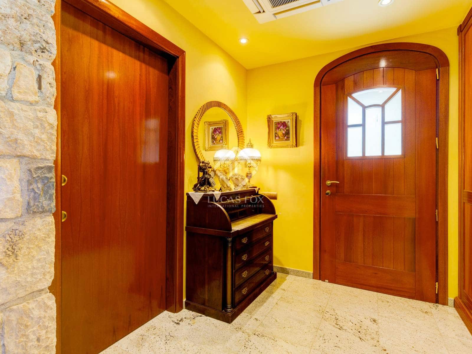 11 soveværelse Finca/Landehus til salg i Valls med swimmingpool garage - € 1.295.000 (Ref: 6389086)