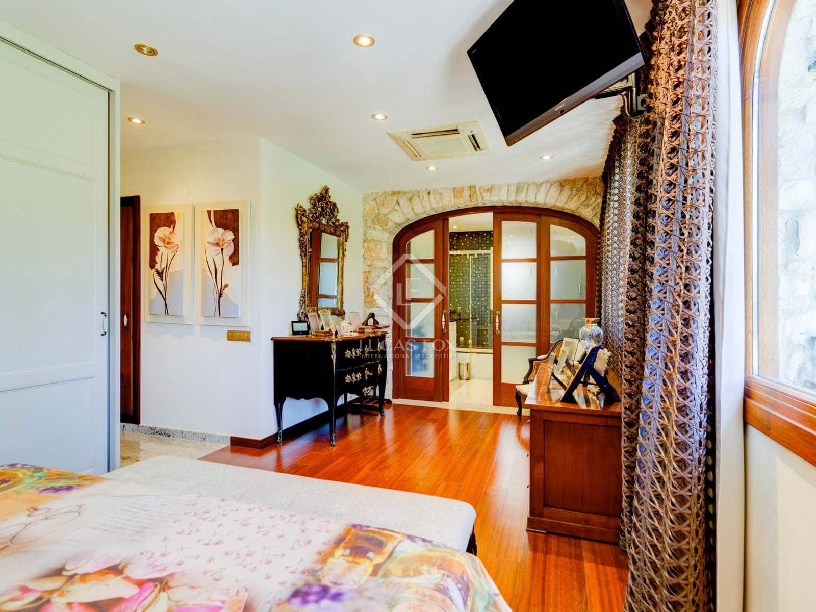 11 soveværelse Finca/Landehus til salg i Valls med swimmingpool garage - € 1.295.000 (Ref: 6389086)