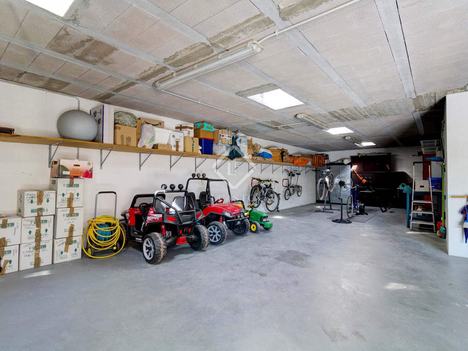 11 soveværelse Finca/Landehus til salg i Valls med swimmingpool garage - € 1.295.000 (Ref: 6389086)