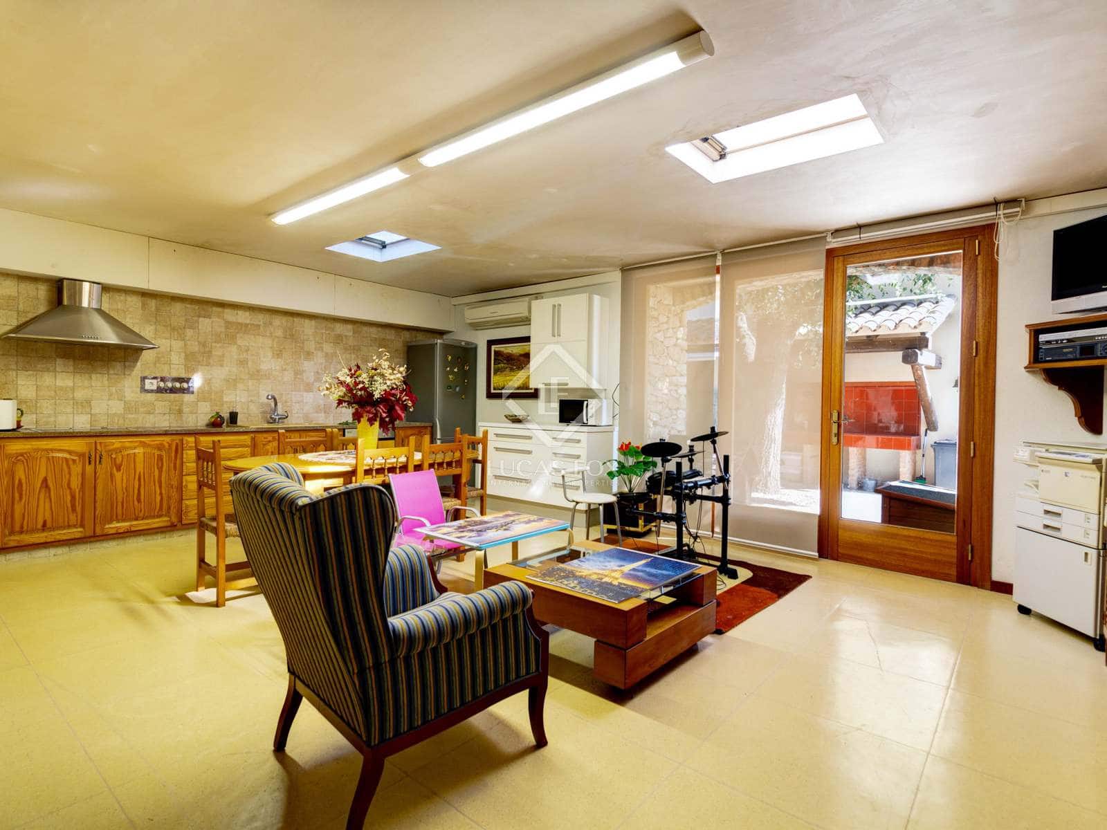 11 soveværelse Finca/Landehus til salg i Valls med swimmingpool garage - € 1.295.000 (Ref: 6389086)