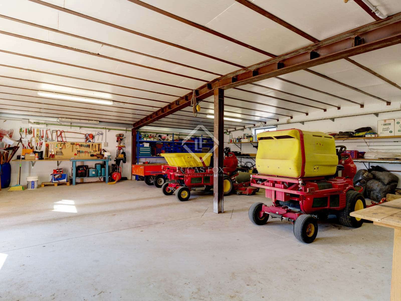 11 soveværelse Finca/Landehus til salg i Valls med swimmingpool garage - € 1.295.000 (Ref: 6389086)