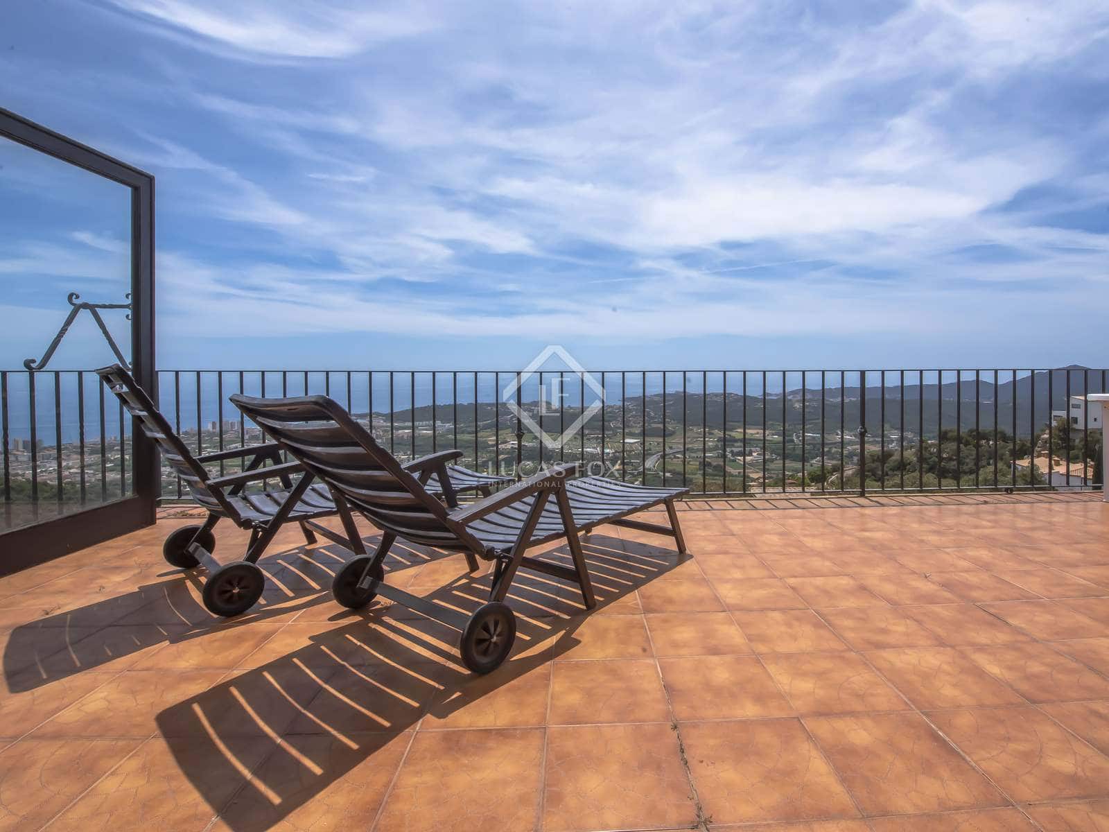 4 soveværelse Villa til salg i Platja d'Aro med swimmingpool garage - € 1.295.000 (Ref: 6428799)