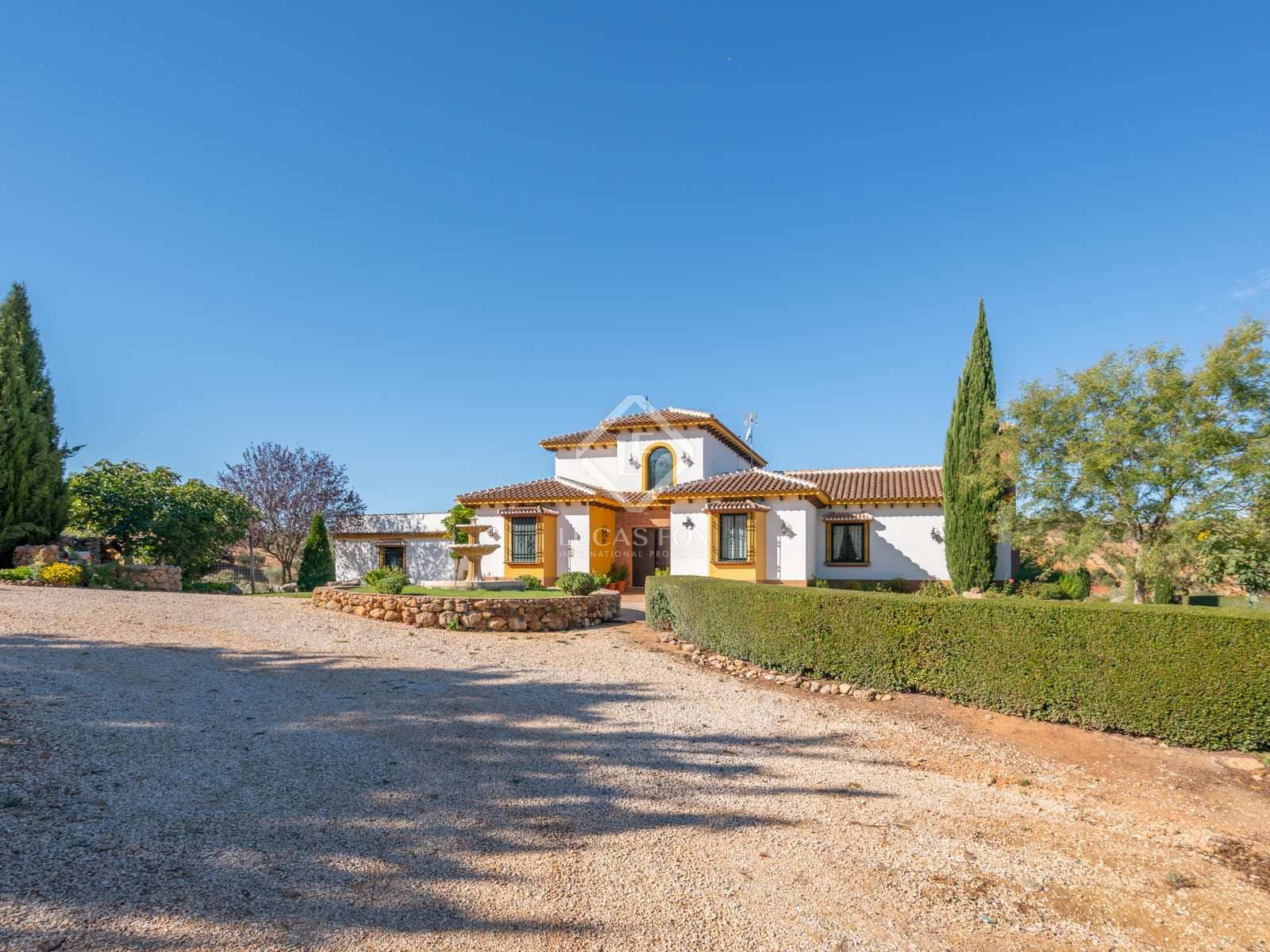 4 sovrum Finca/Hus på landet till salu i Archidona med pool garage - 890 000 € (Ref: 6433159)