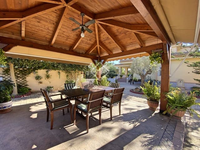 5 chambre Villa/Maison à vendre à San Vicente / Sant Vicent del Raspeig avec piscine garage - 790 000 € (Ref: 6507183)