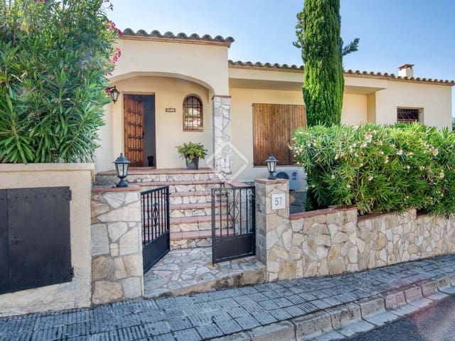 4 soveværelse Villa til salg i Calonge i Sant Antoni med swimmingpool garage - € 630.000 (Ref: 6509057)