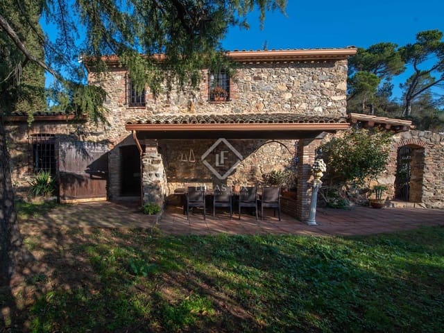 3 bedroom Villa for sale in Calonge i Sant Antoni with garage - € 450,000 (Ref: 6583370)