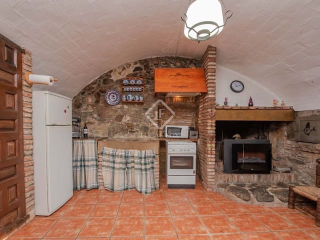 3 bedroom Villa for sale in Calonge i Sant Antoni with garage - € 450,000 (Ref: 6583370)