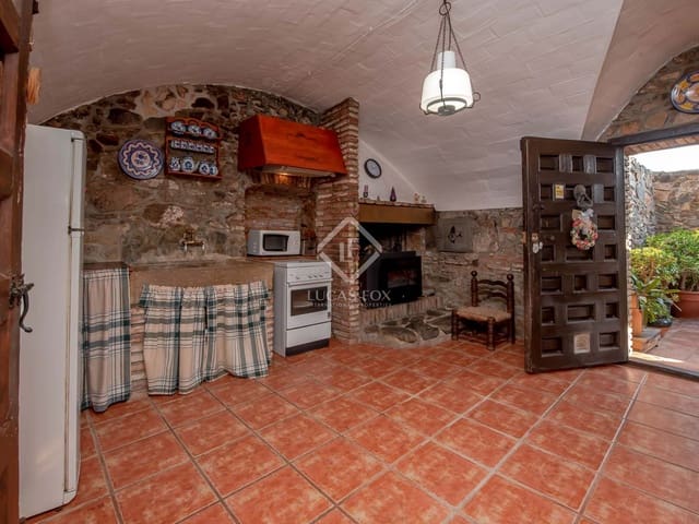 3 bedroom Villa for sale in Calonge i Sant Antoni with garage - € 450,000 (Ref: 6583370)