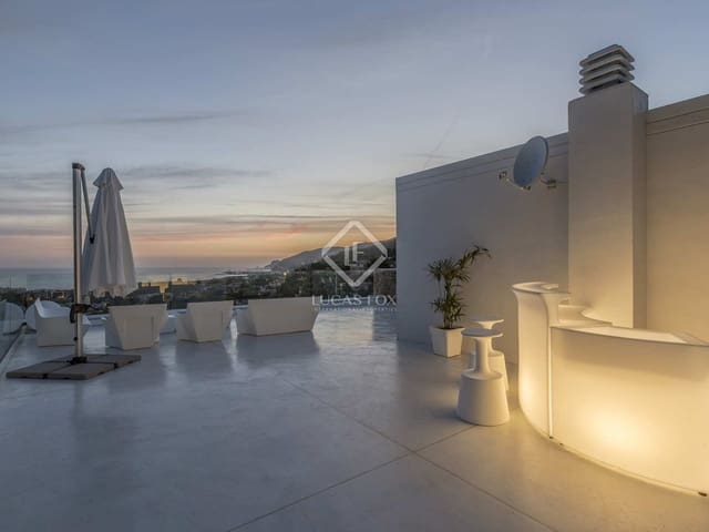 6 bedroom Villa for sale in Castelldefels with pool garage - € 3,600,000 (Ref: 6586055)