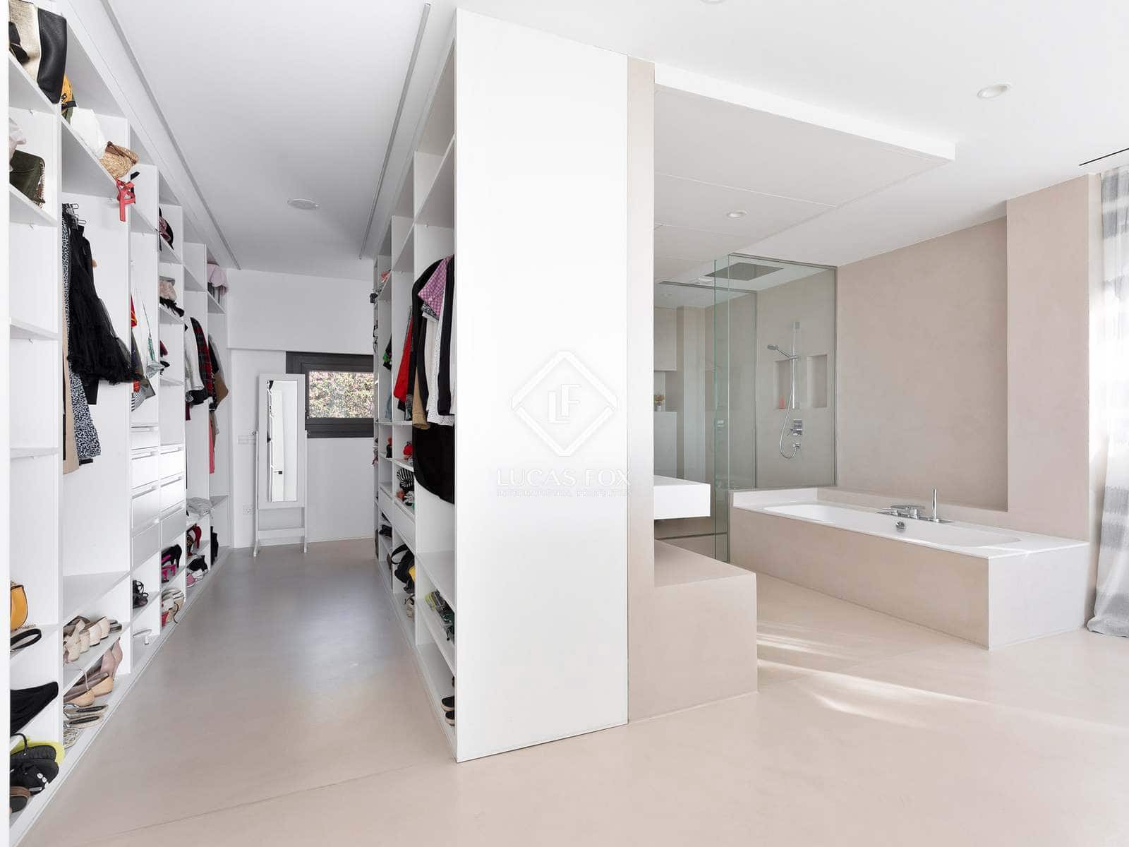 6 soverom Villa til salgs i Castelldefels med svømmebasseng garasje - € 3 600 000 (Ref: 6586055)