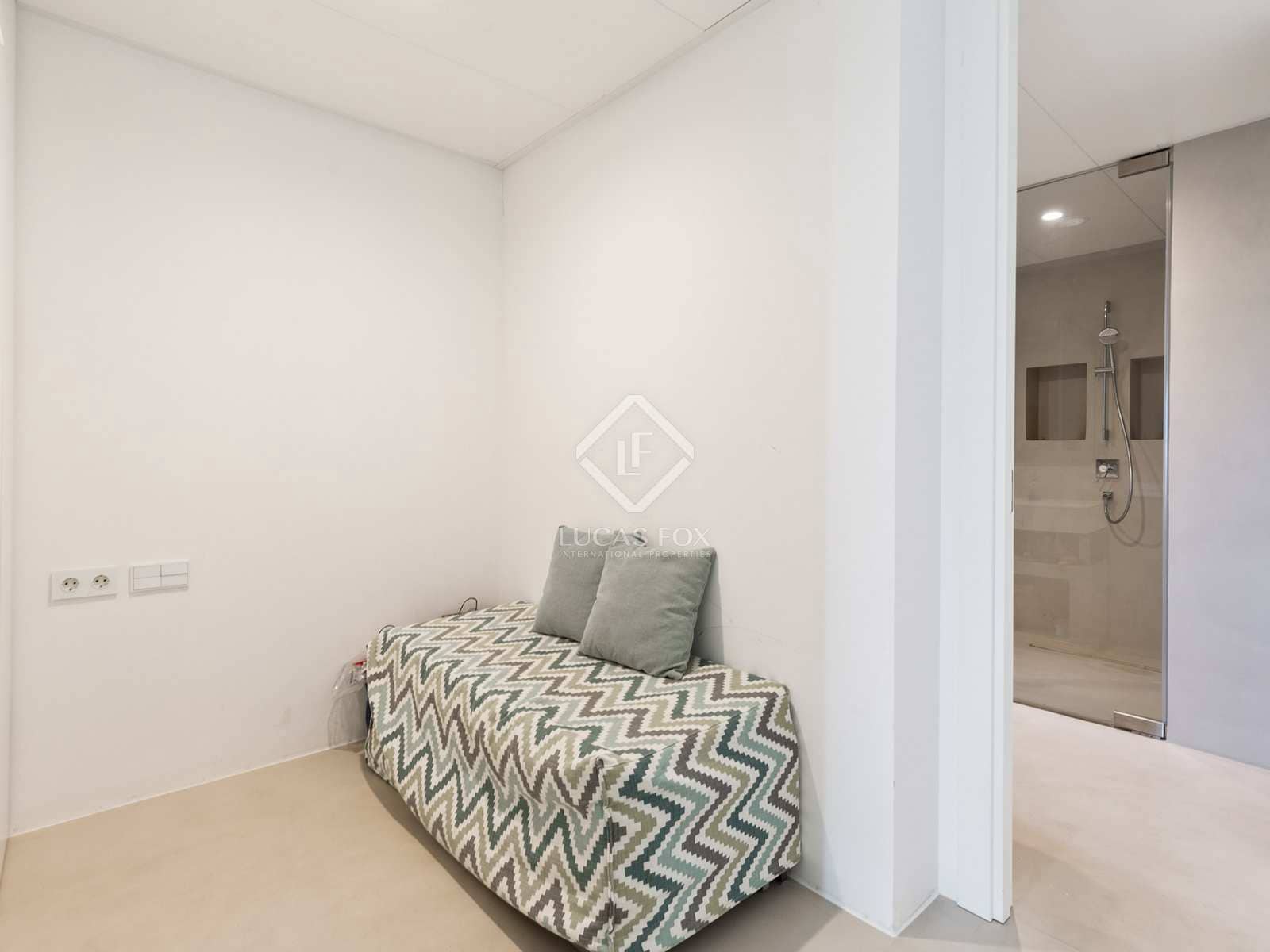 6 soverom Villa til salgs i Castelldefels med svømmebasseng garasje - € 3 600 000 (Ref: 6586055)