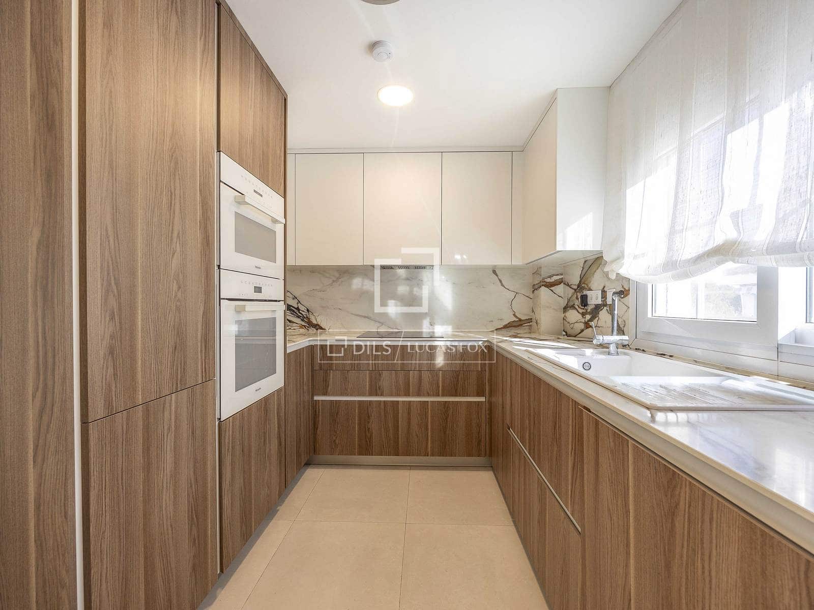 4 sovrum Villa till salu i La Canada med pool garage - 730 000 € (Ref: 6586067)