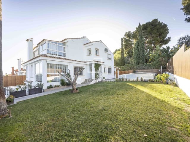 4 sypialnia Willa na sprzedaż w La Cañada, Paterna z basenem garażem - 730 000 € (Ref: 6586067)