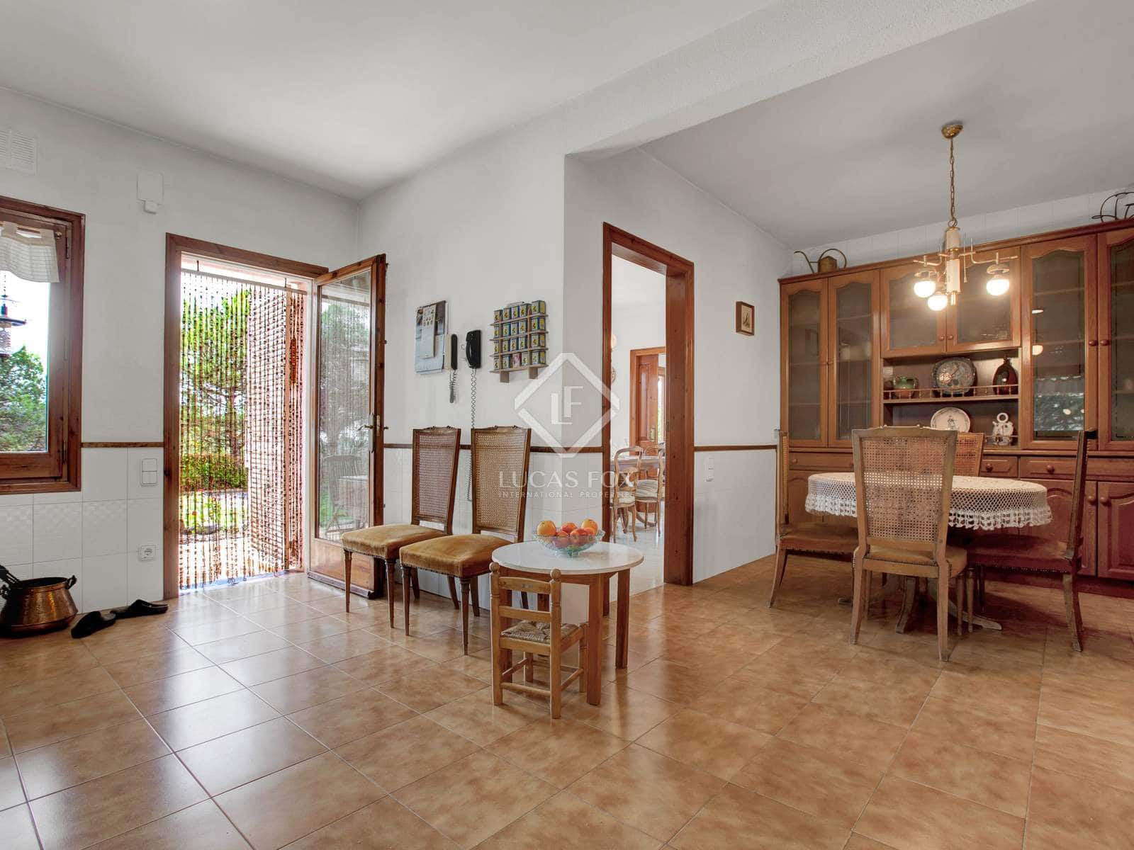5 slaapkamer Villa te koop in Sant Cebria de Vallalta met garage - € 1.000.000 (Ref: 6588340)