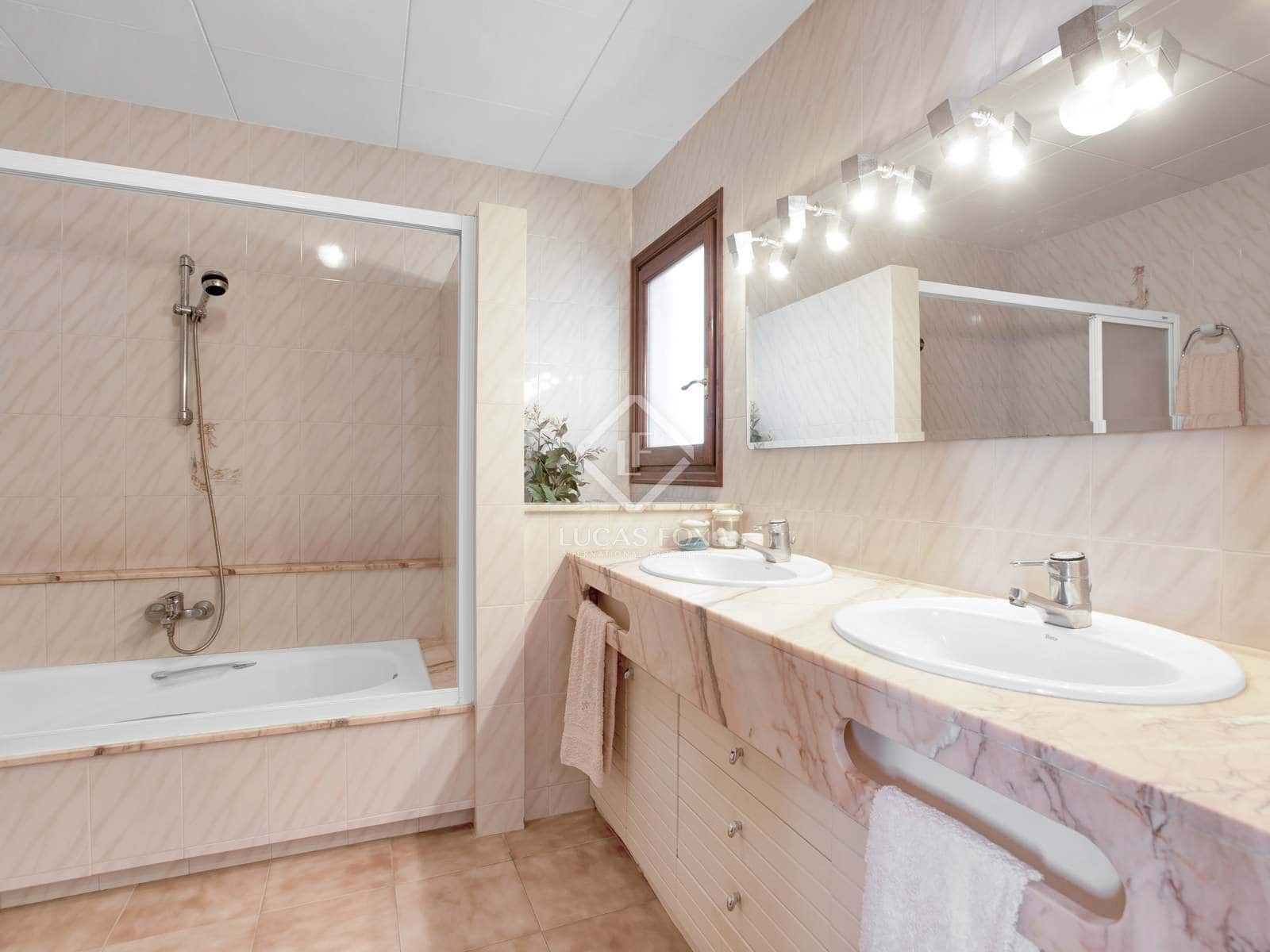 5 slaapkamer Villa te koop in Sant Cebria de Vallalta met garage - € 1.000.000 (Ref: 6588340)