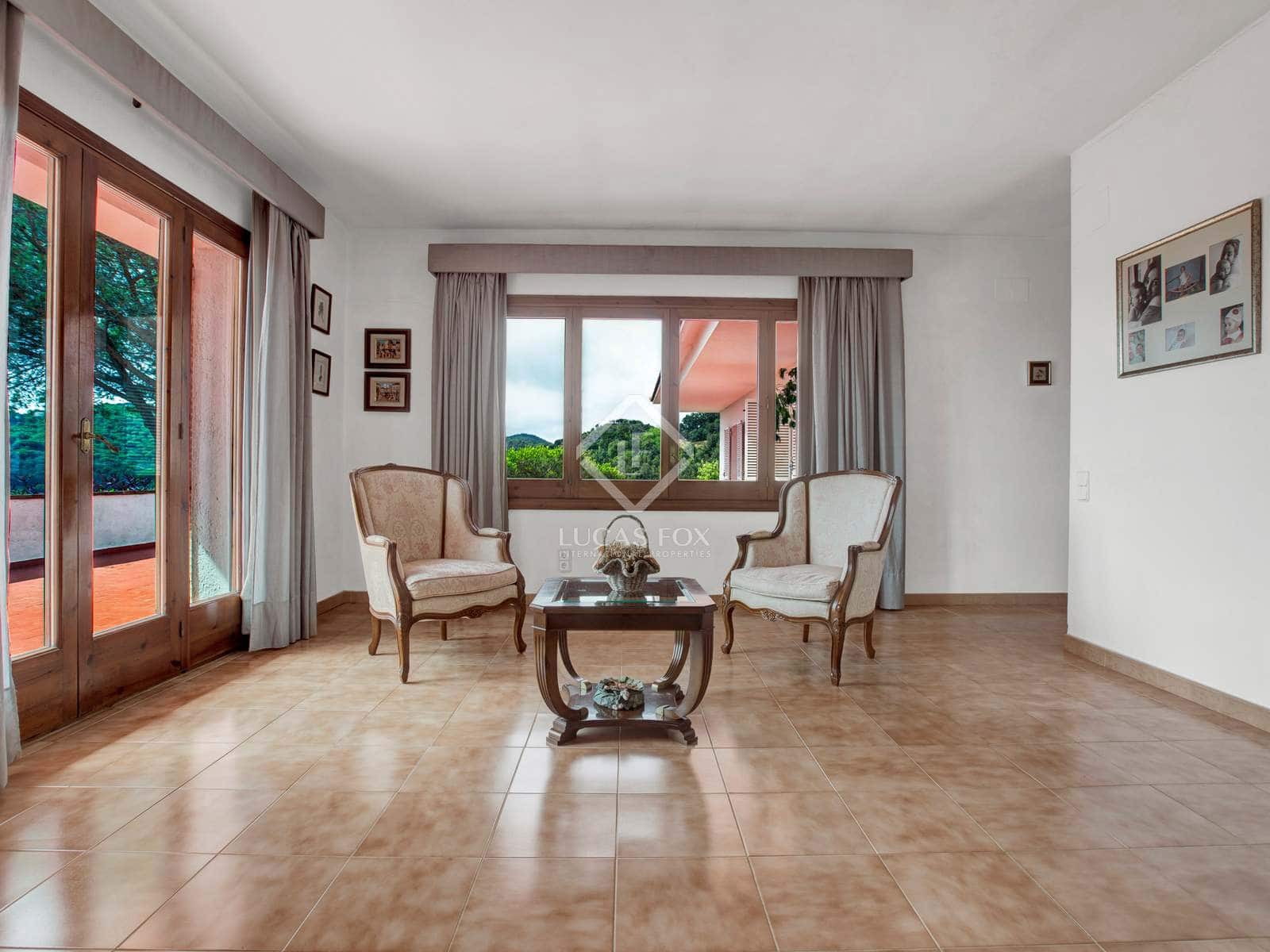 5 slaapkamer Villa te koop in Sant Cebria de Vallalta met garage - € 1.000.000 (Ref: 6588340)