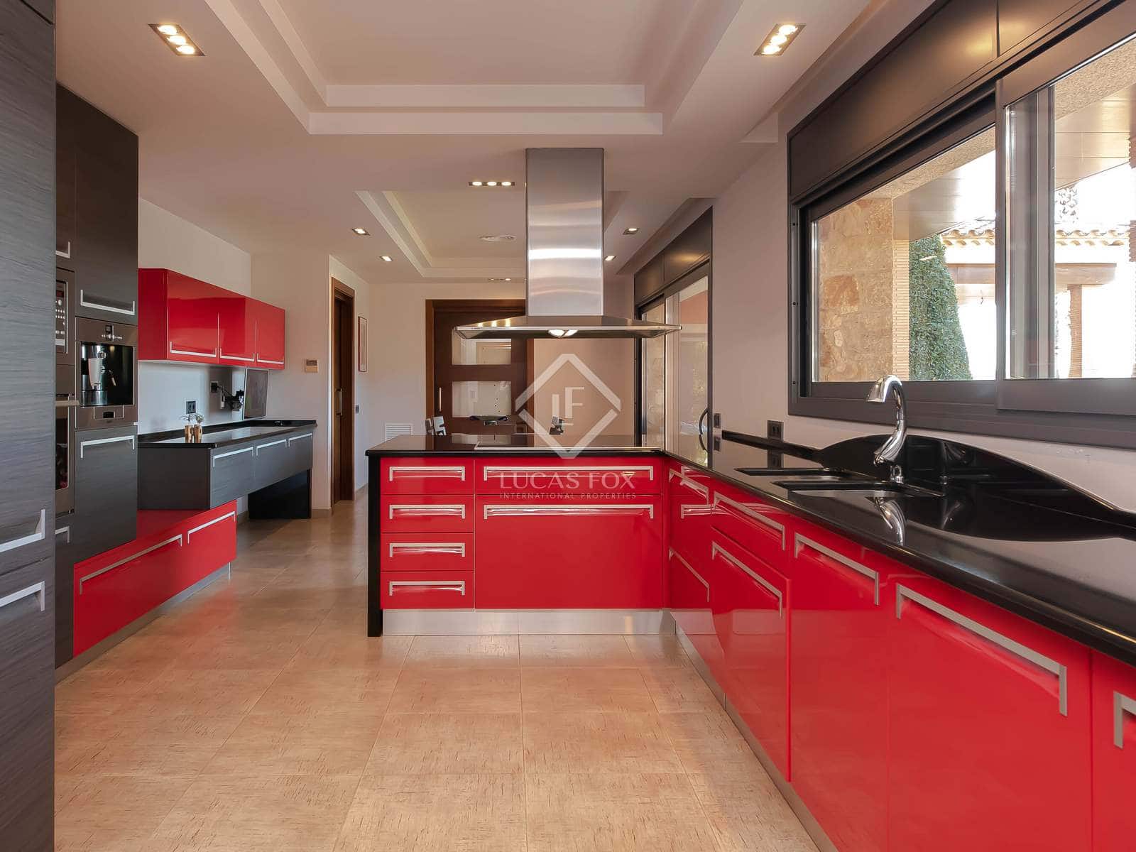 5 soveværelse Villa til salg i Santa Cristina d'Aro med swimmingpool garage - € 2.100.000 (Ref: 6631227)