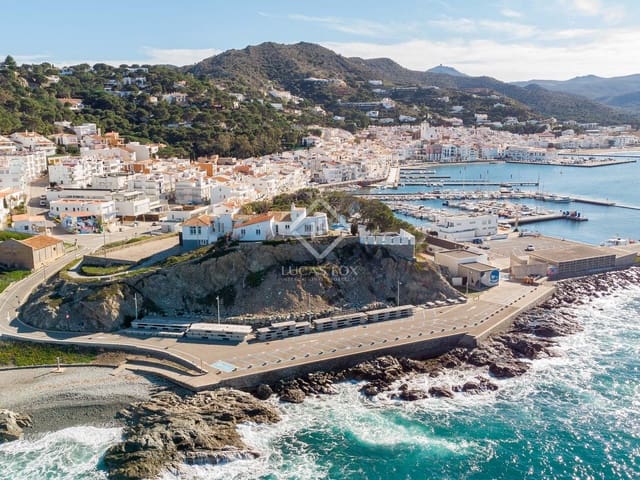 6 bedroom Villa for sale in El Port de la Selva with pool garage - € 3,900,000 (Ref: 6633744)