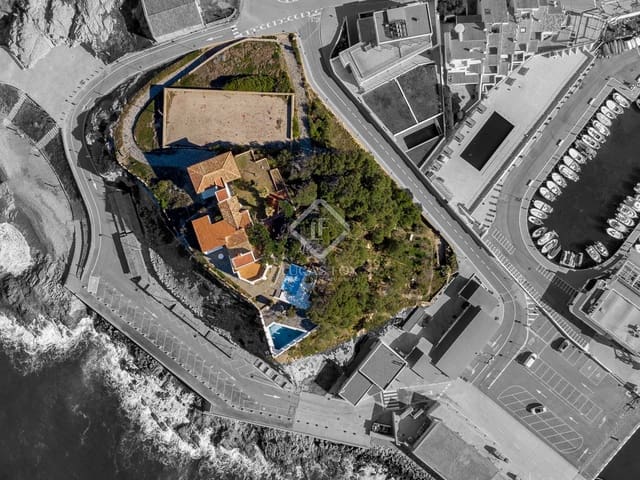 6 bedroom Villa for sale in El Port de la Selva with pool garage - € 3,900,000 (Ref: 6633744)