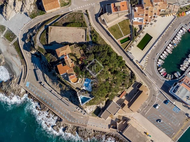 6 bedroom Villa for sale in El Port de la Selva with pool garage - € 3,900,000 (Ref: 6633744)