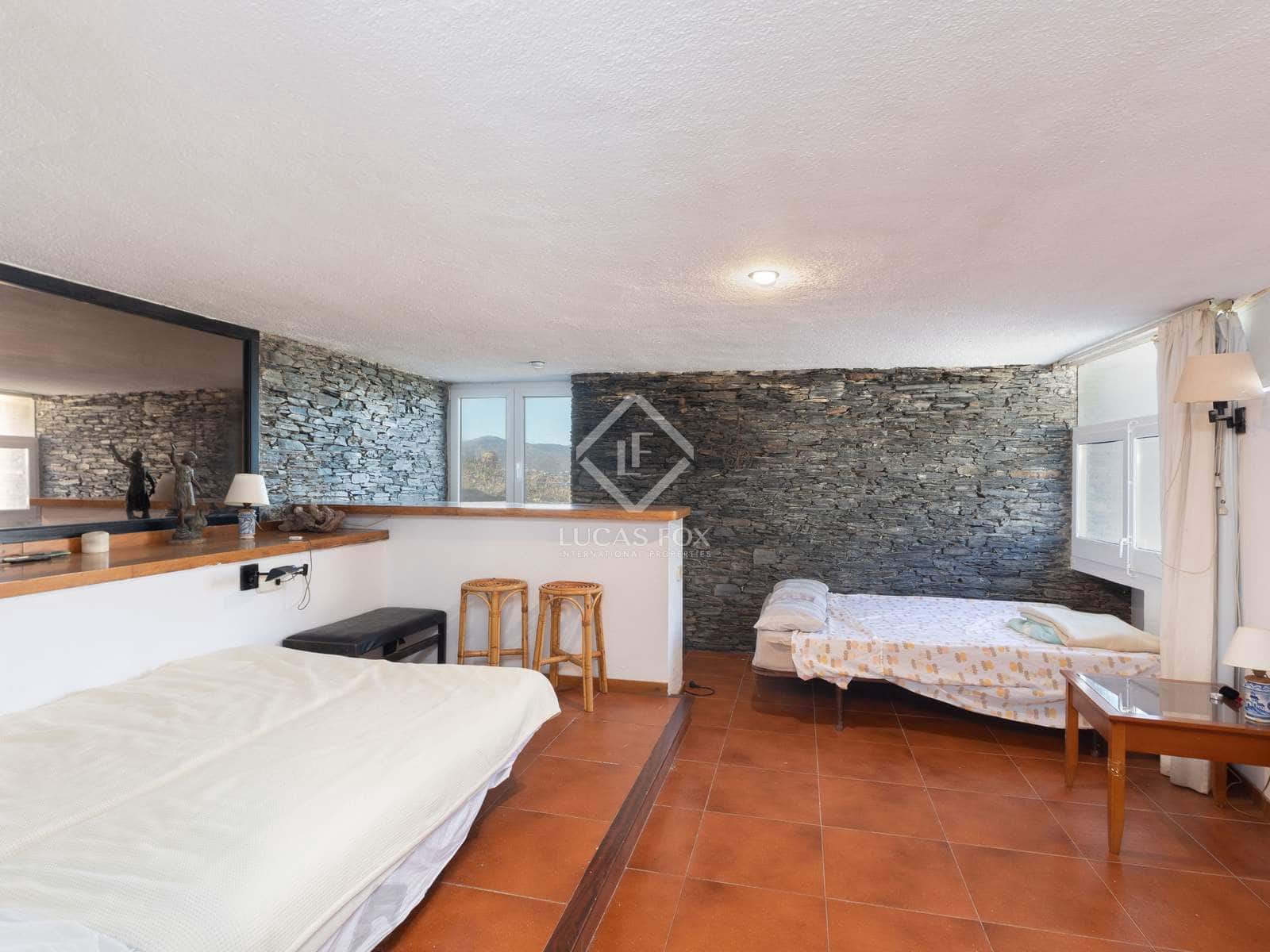 6 quarto Moradia para venda em El Port de la Selva com piscina garagem - 3 900 000 € (Ref: 6633744)